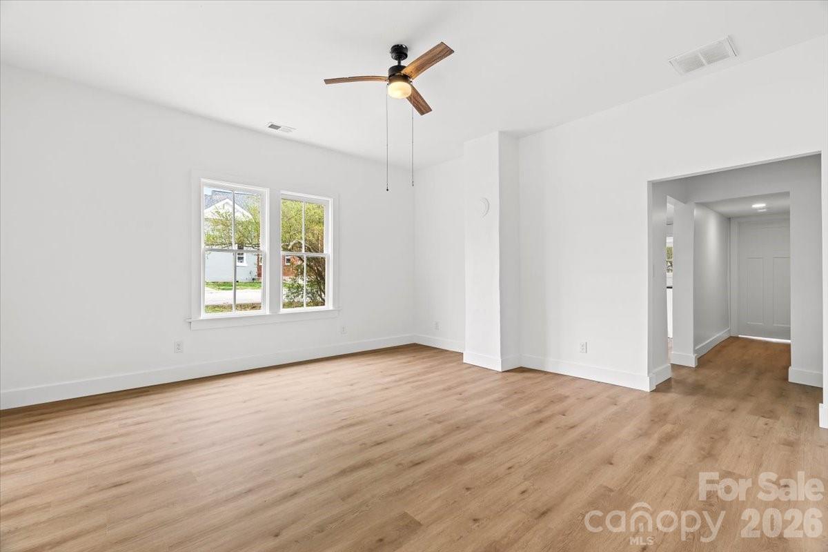 1623 Barnardsville Highway — Barnardsville
