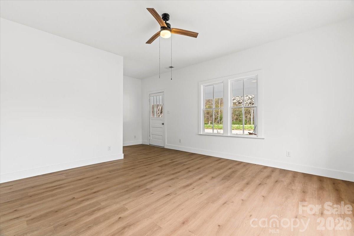 1623 Barnardsville Highway — Barnardsville