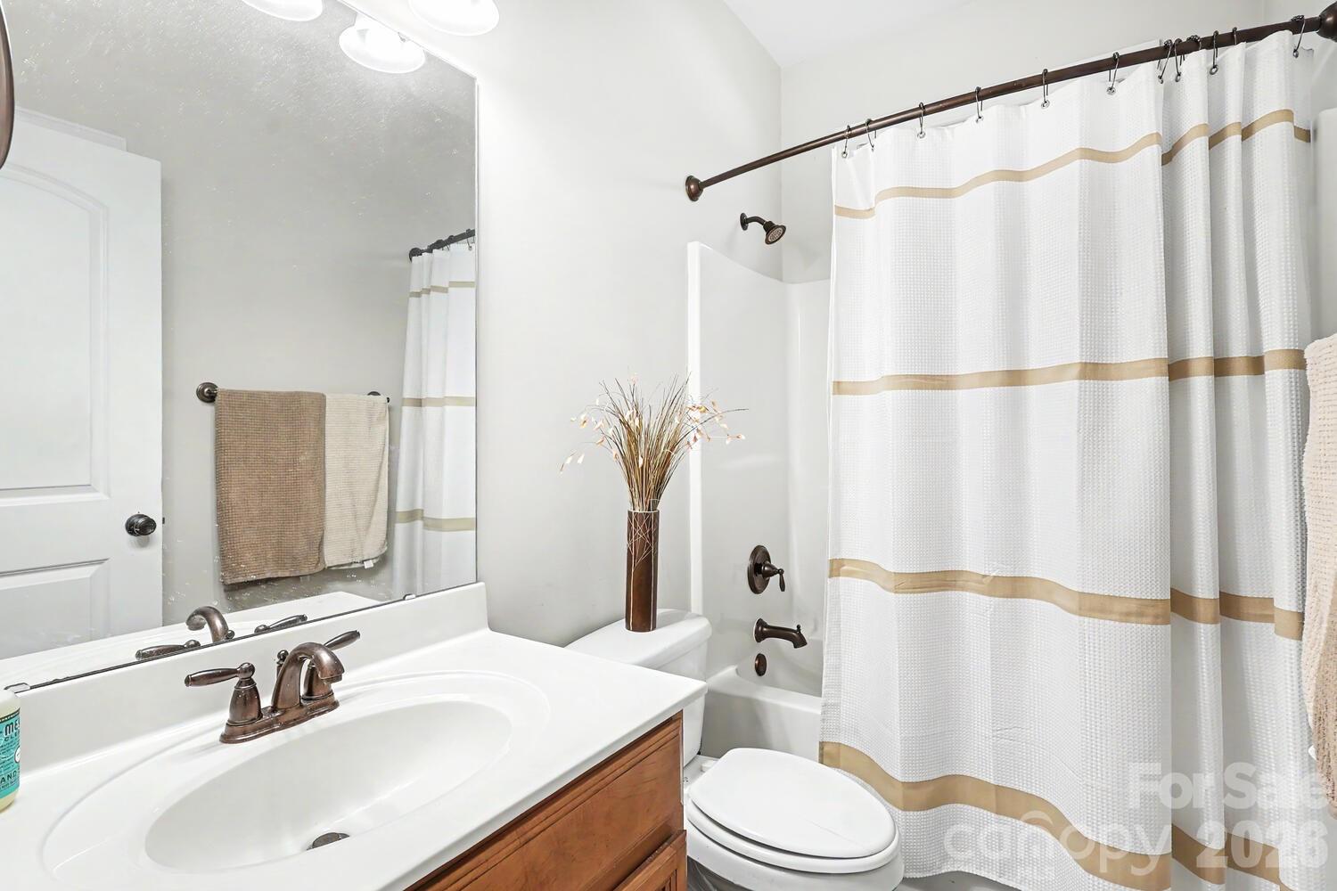 225 Highland Forest Drive — Clover