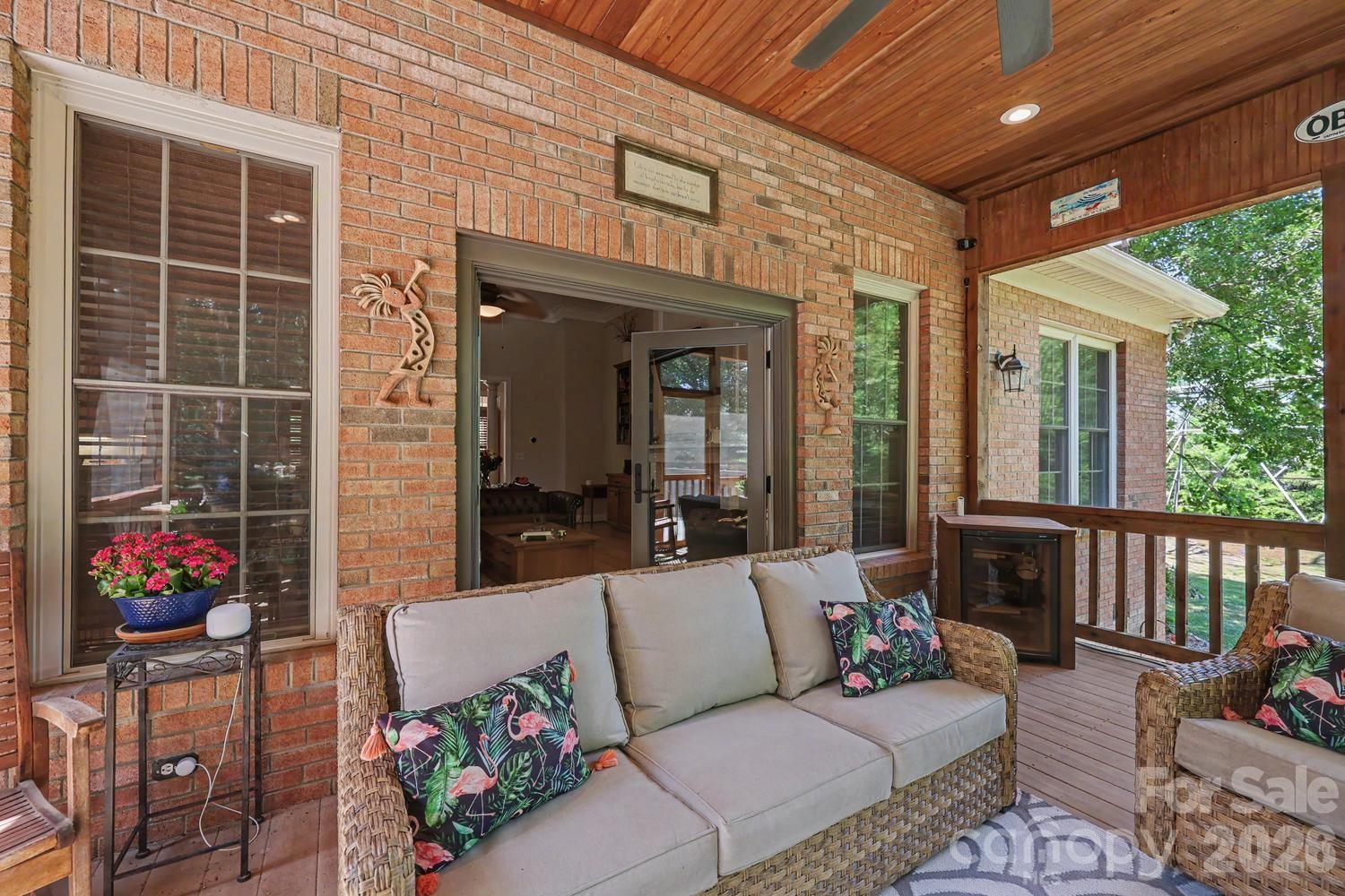 225 Highland Forest Drive — Clover