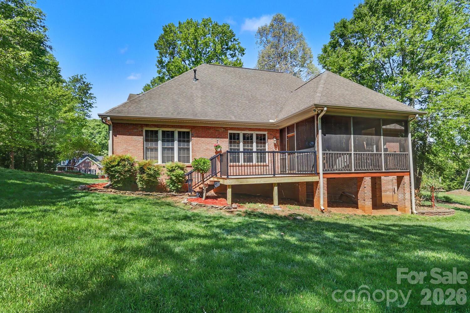 225 Highland Forest Drive — Clover