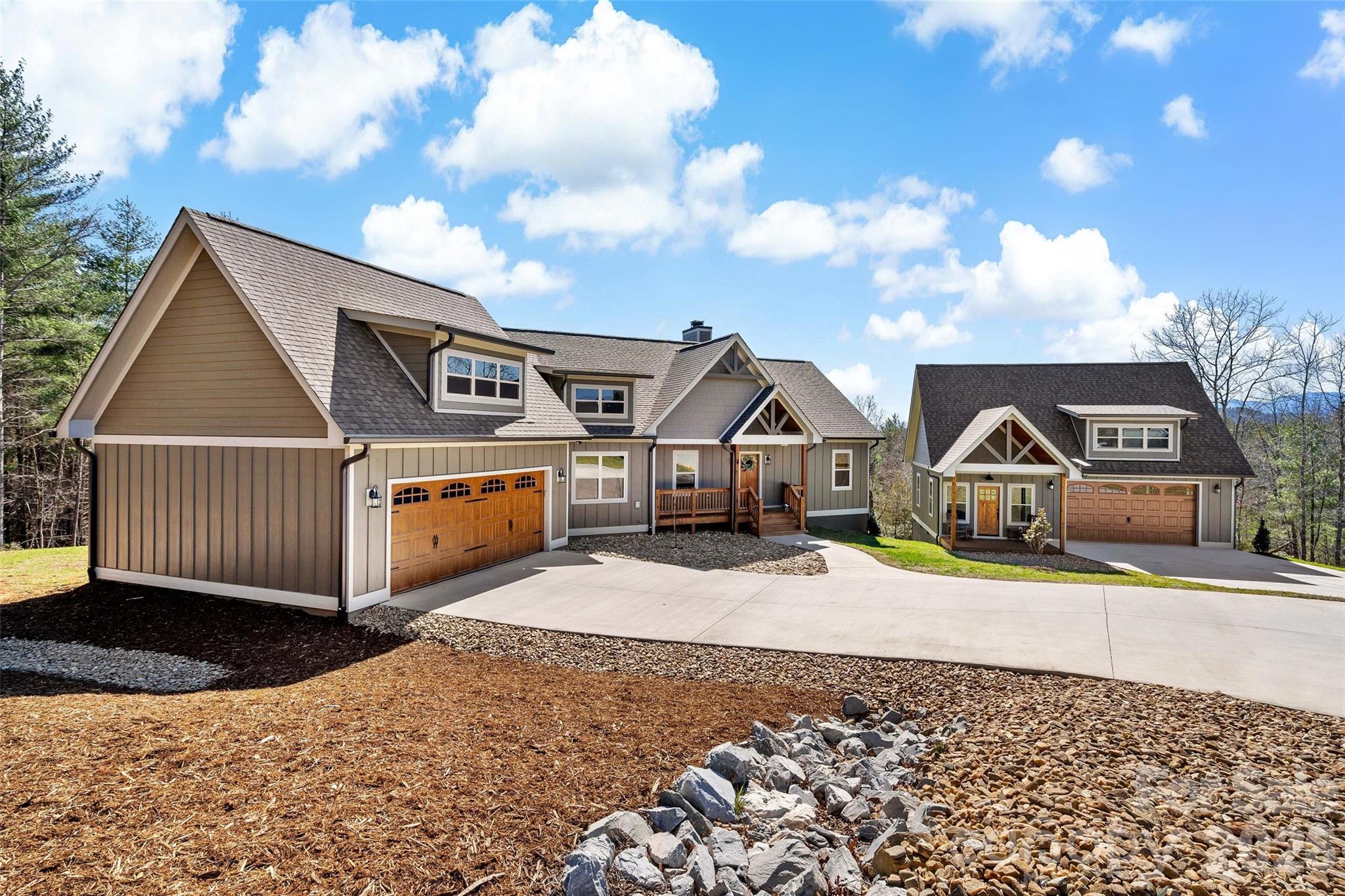 207 Lake Crest Drive #11 — Nebo