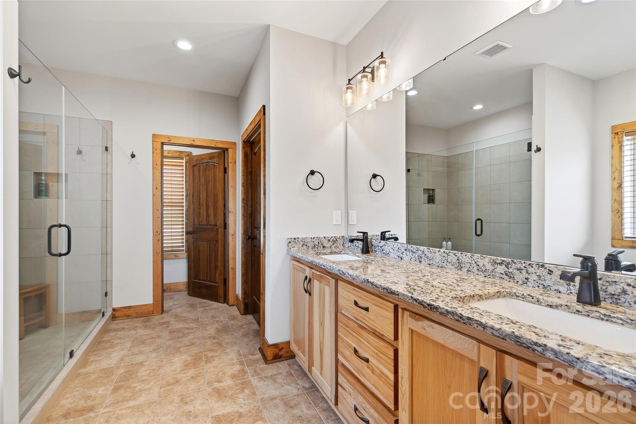 207 Lake Crest Drive #11 — Nebo