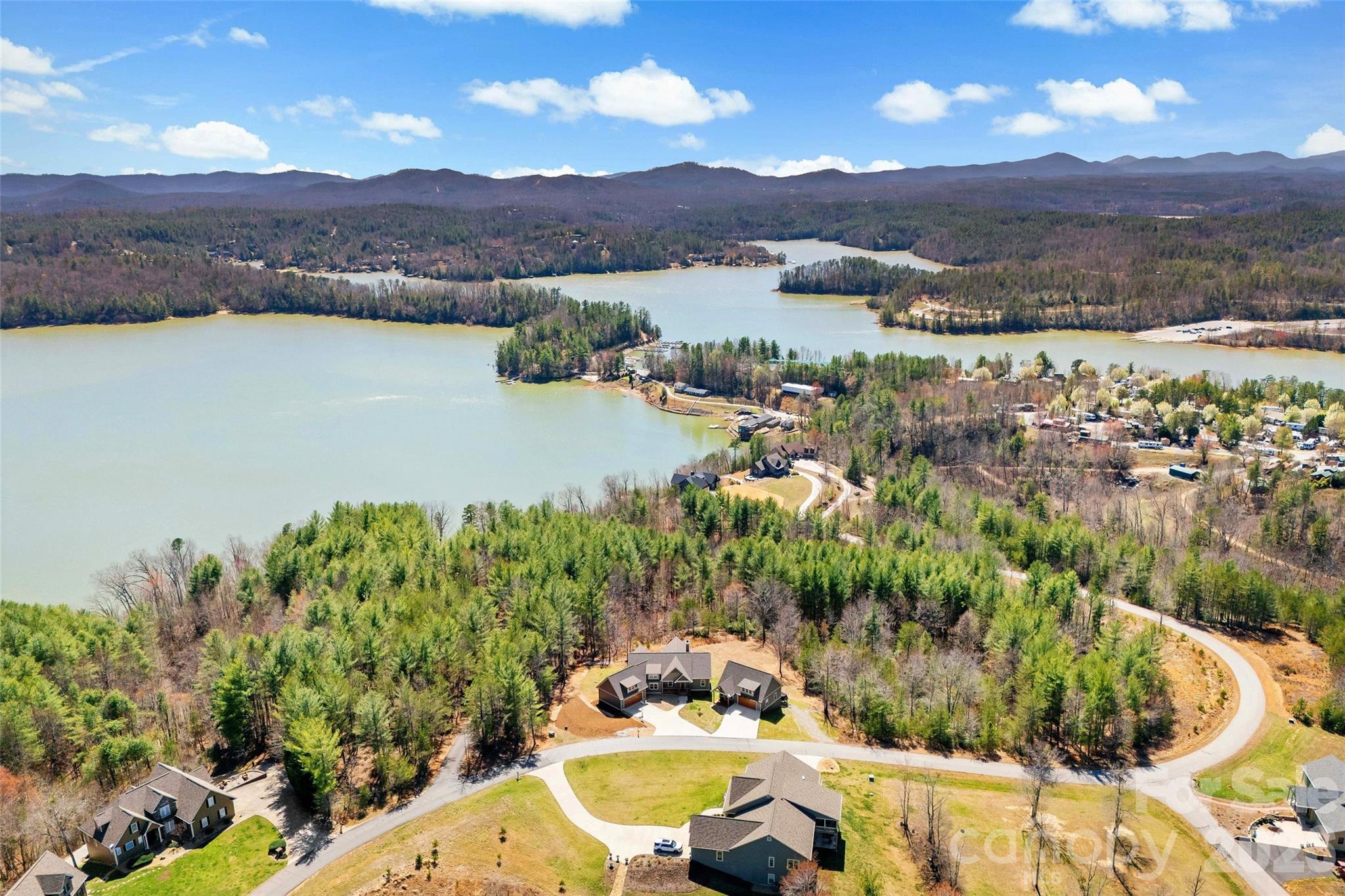 207 Lake Crest Drive #11 — Nebo