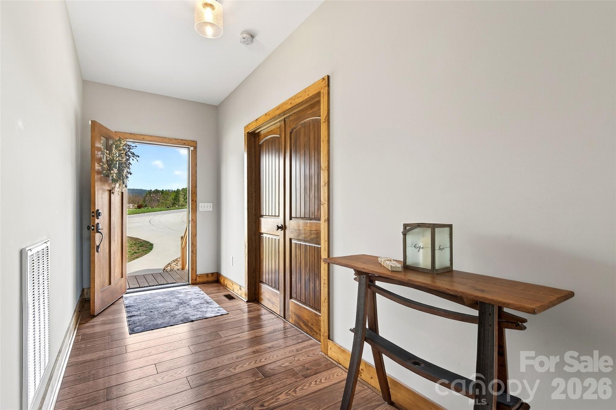 207 Lake Crest Drive #11 — Nebo