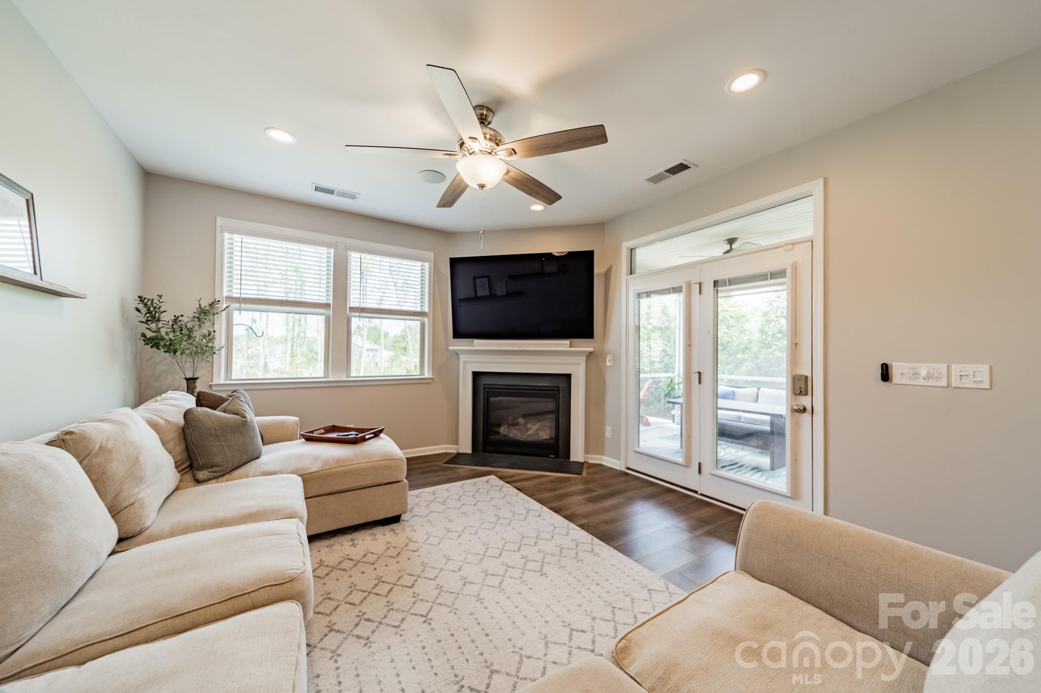 12807 Heath Grove Drive — Huntersville