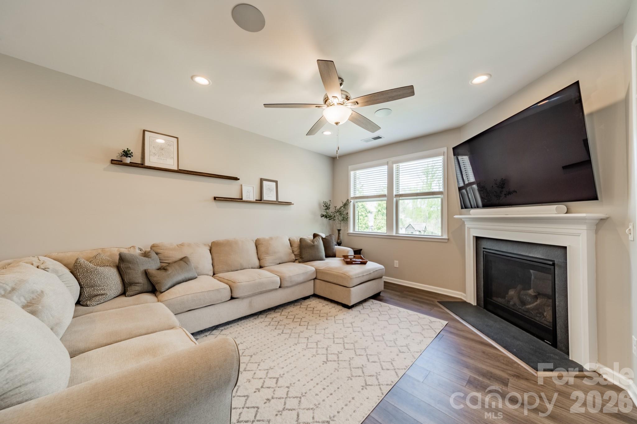 12807 Heath Grove Drive — Huntersville