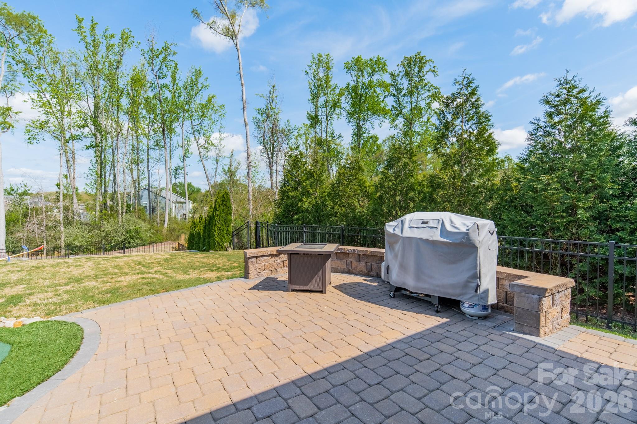 12807 Heath Grove Drive — Huntersville