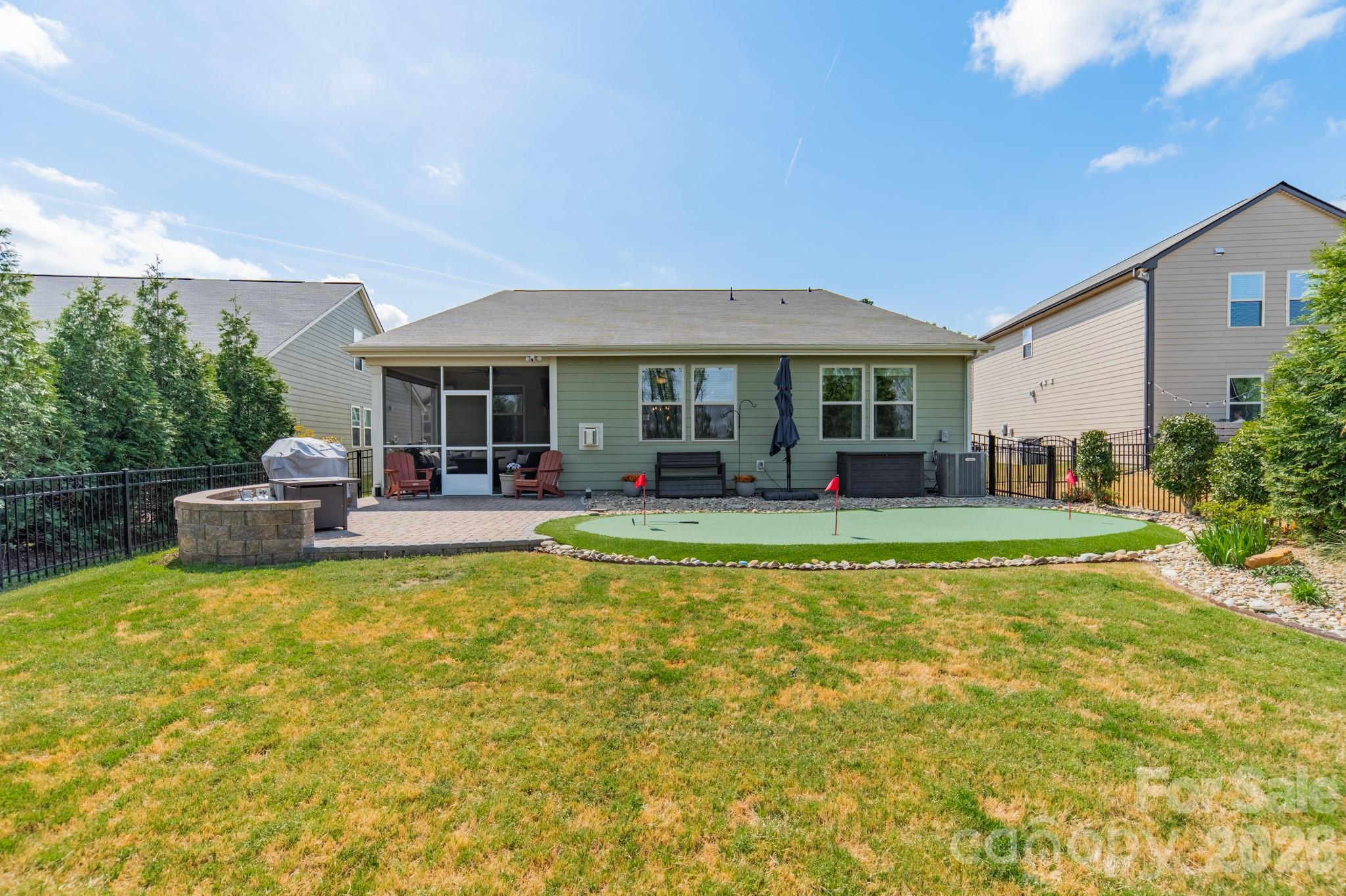 12807 Heath Grove Drive — Huntersville