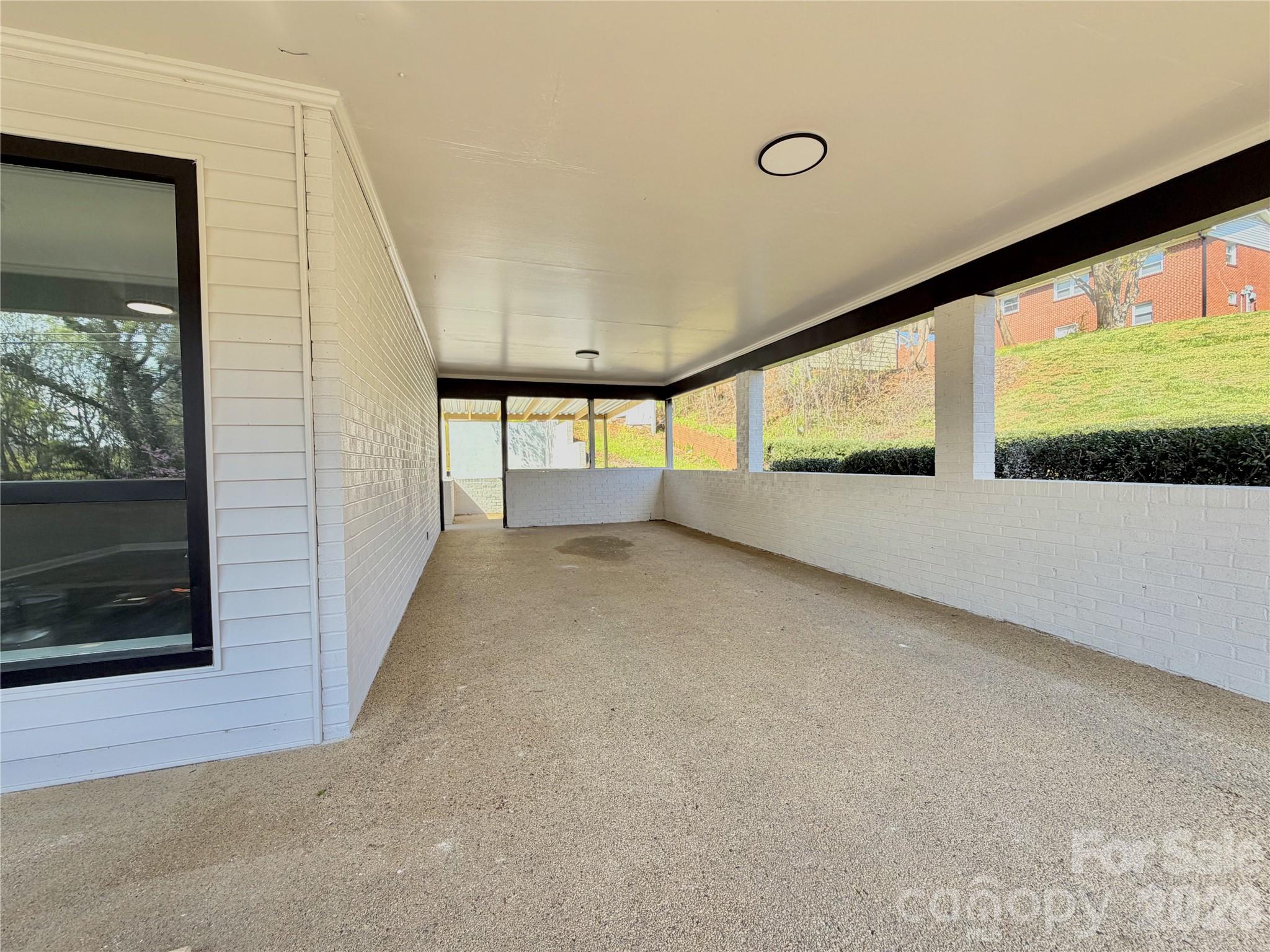 202 WOODWARD Avenue — Morganton