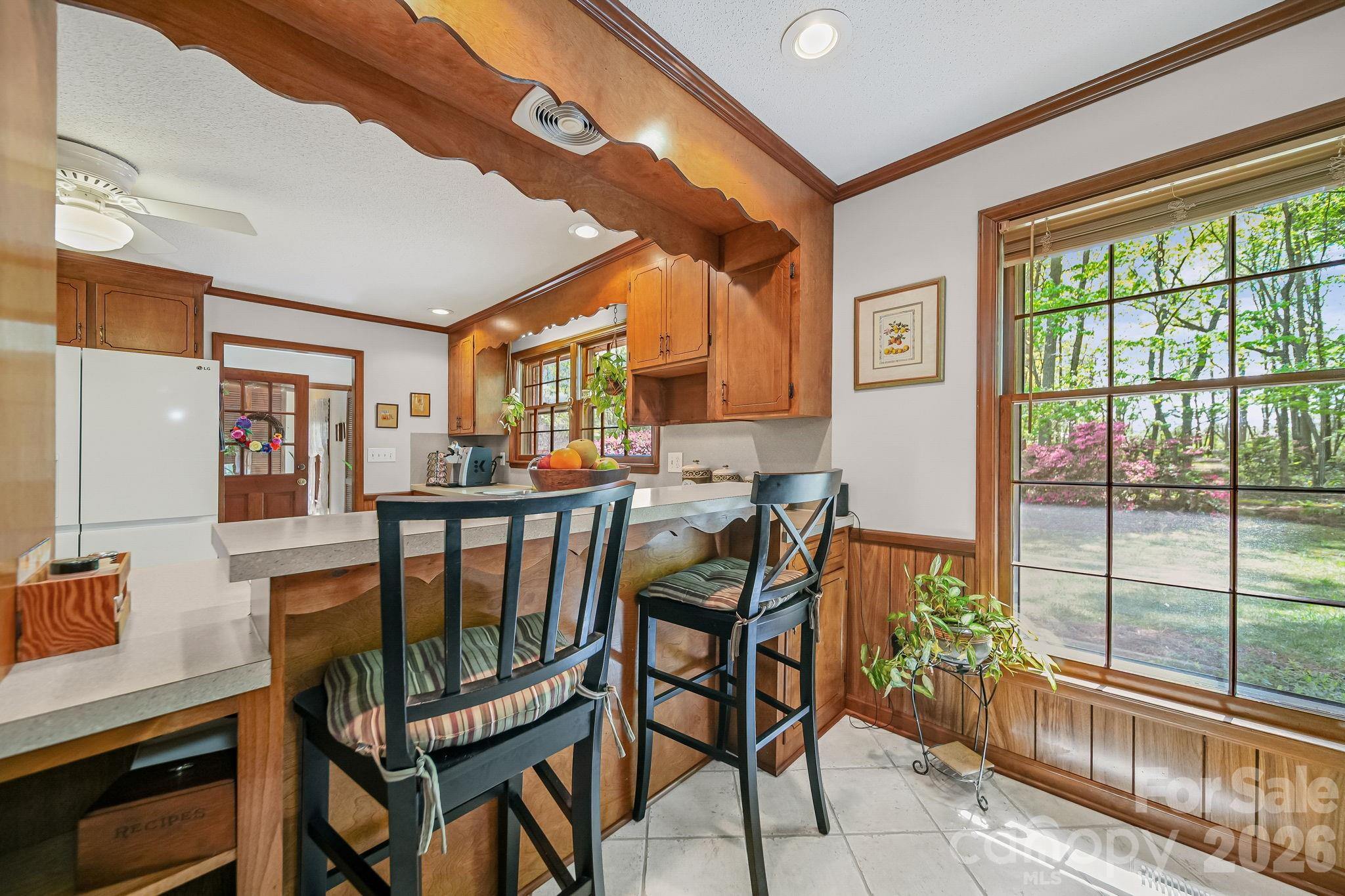 2056 Lawrence Road — Clover