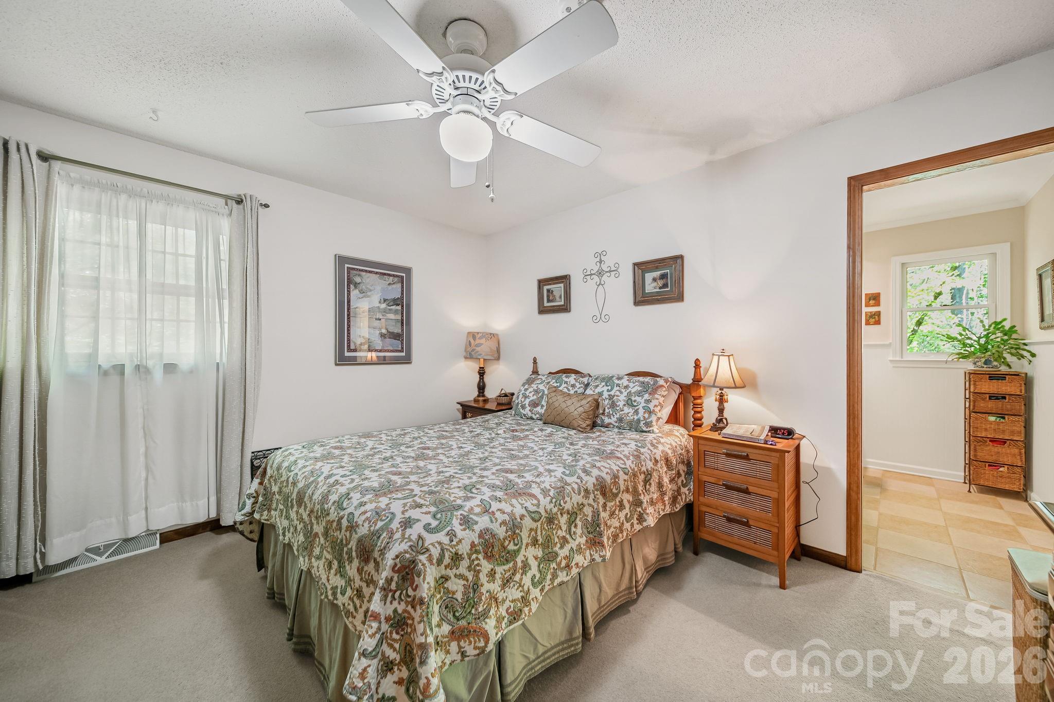 2056 Lawrence Road — Clover