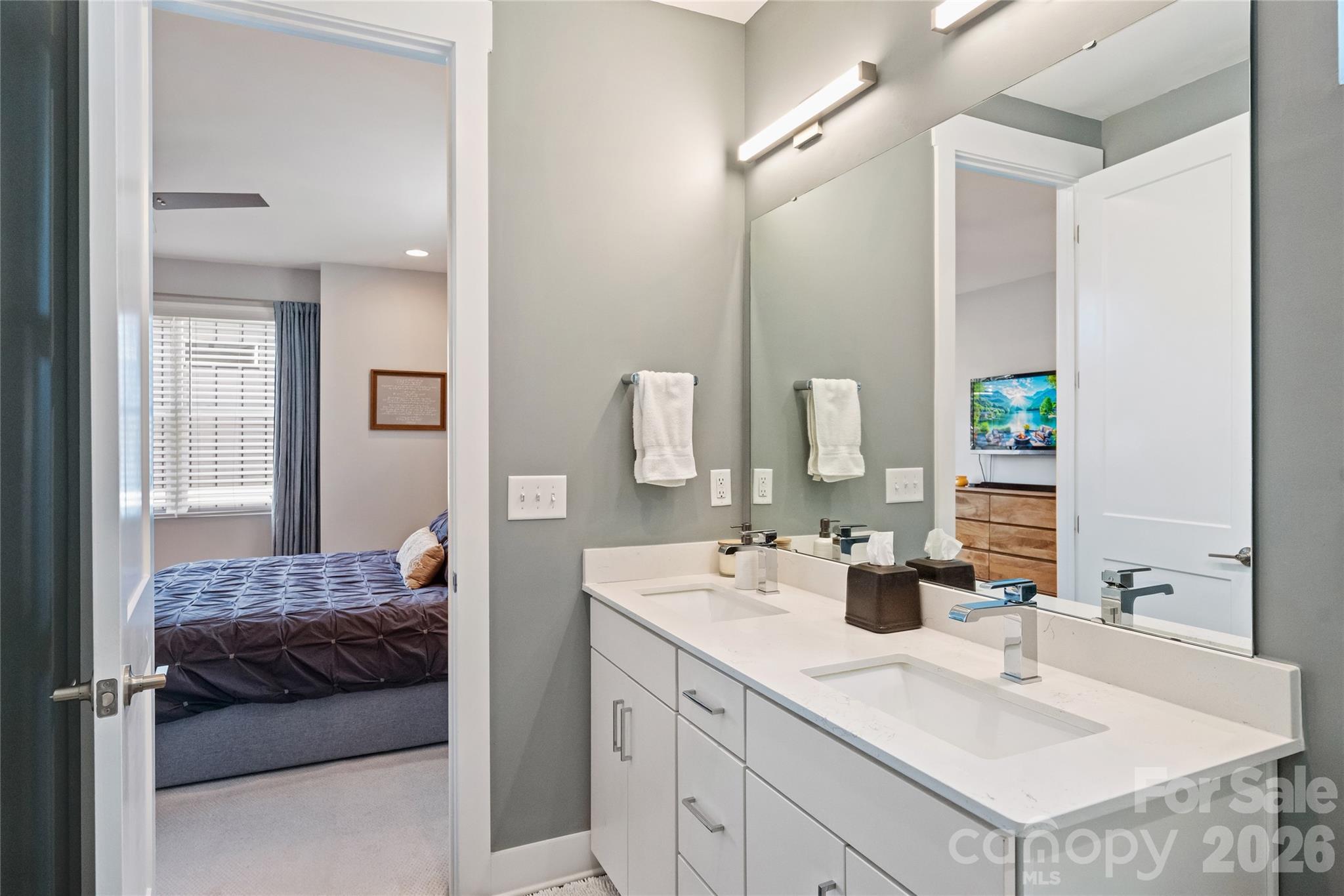 1651 Duckworth Avenue — Charlotte