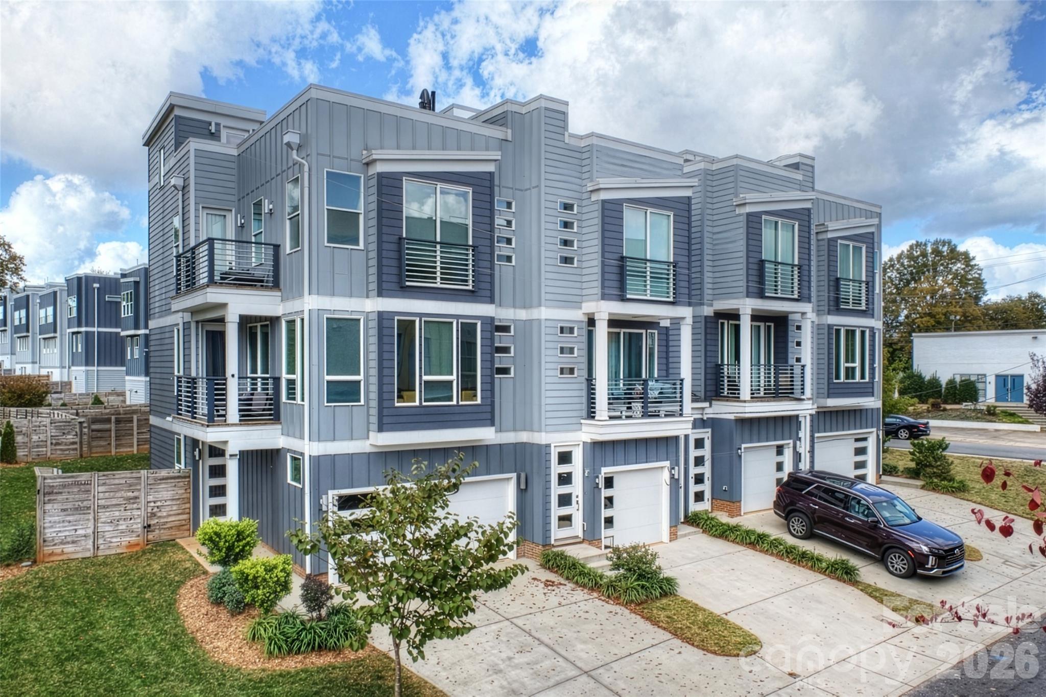 1651 Duckworth Avenue — Charlotte