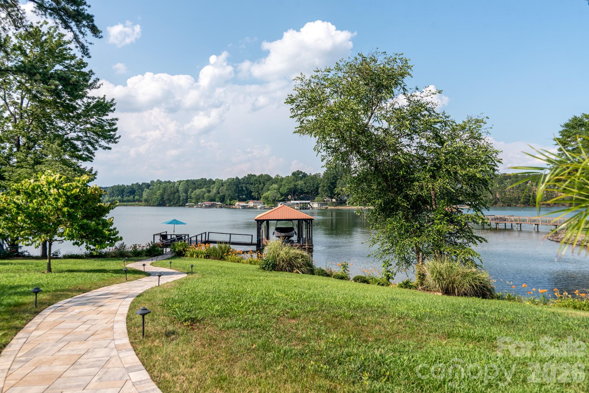7144 Lynbrook Creek Road — Denver