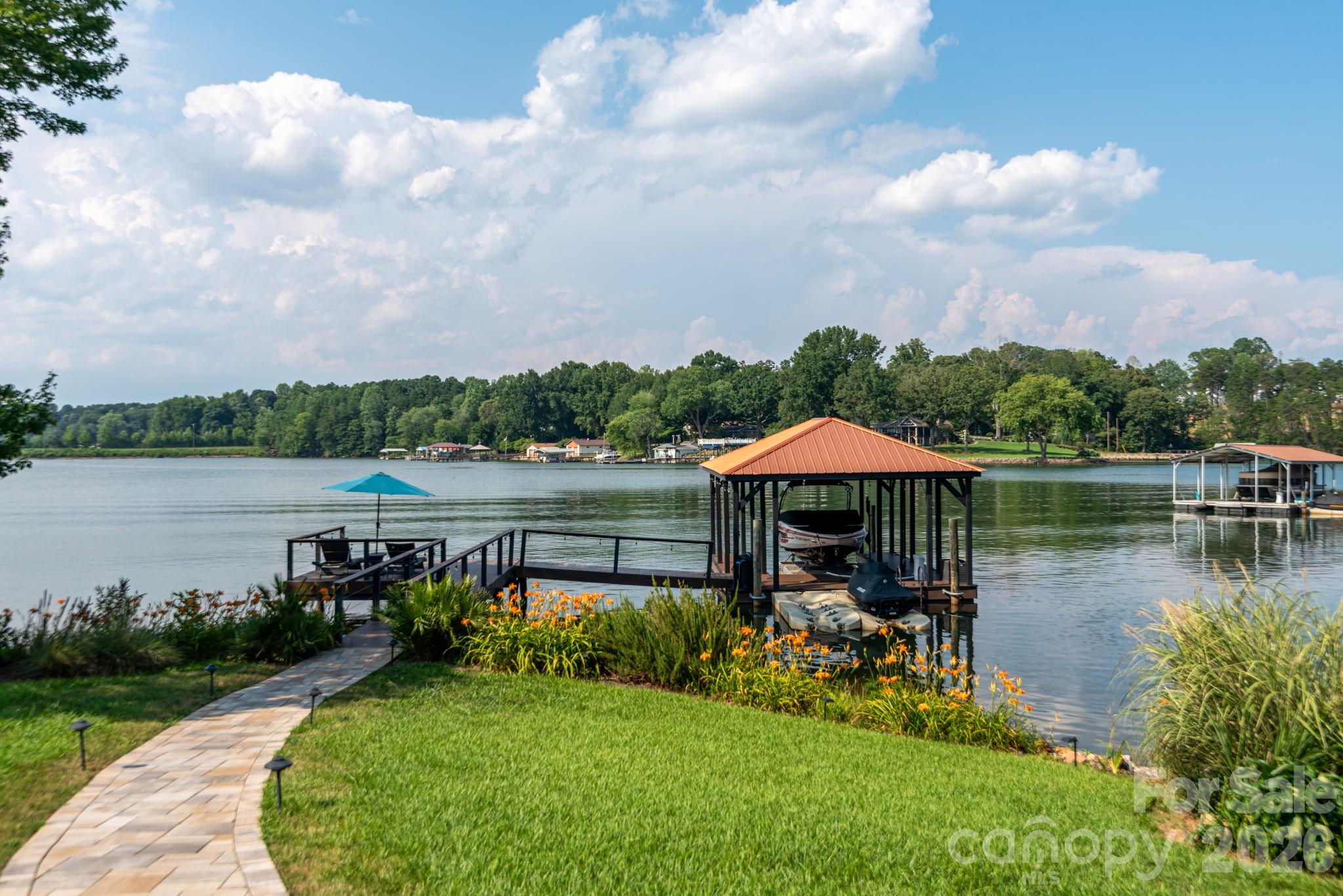 7144 Lynbrook Creek Road — Denver