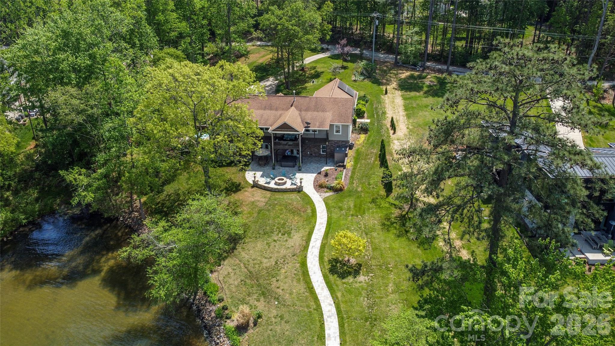 7144 Lynbrook Creek Road — Denver