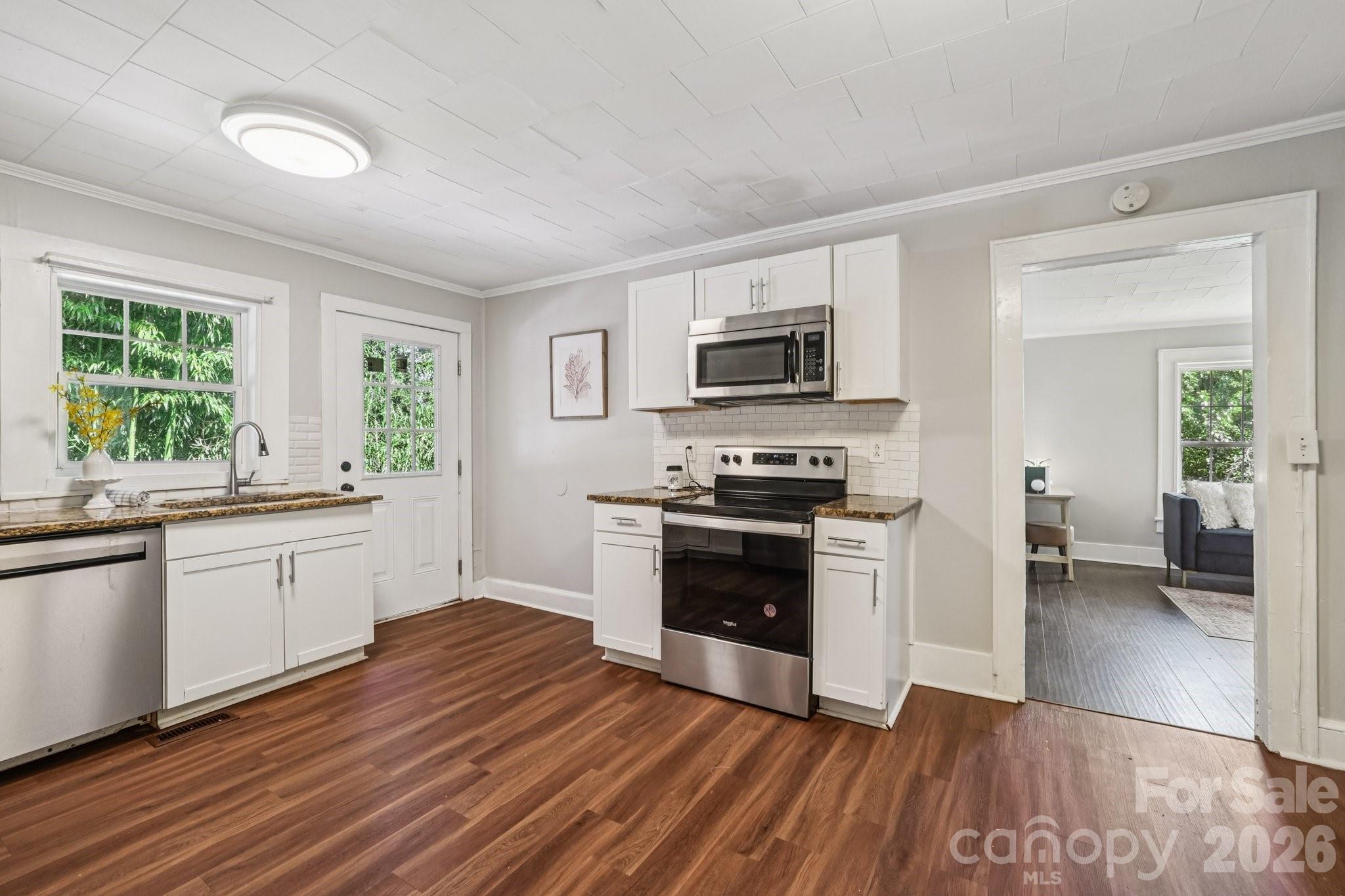 911 Elm Street — Kannapolis