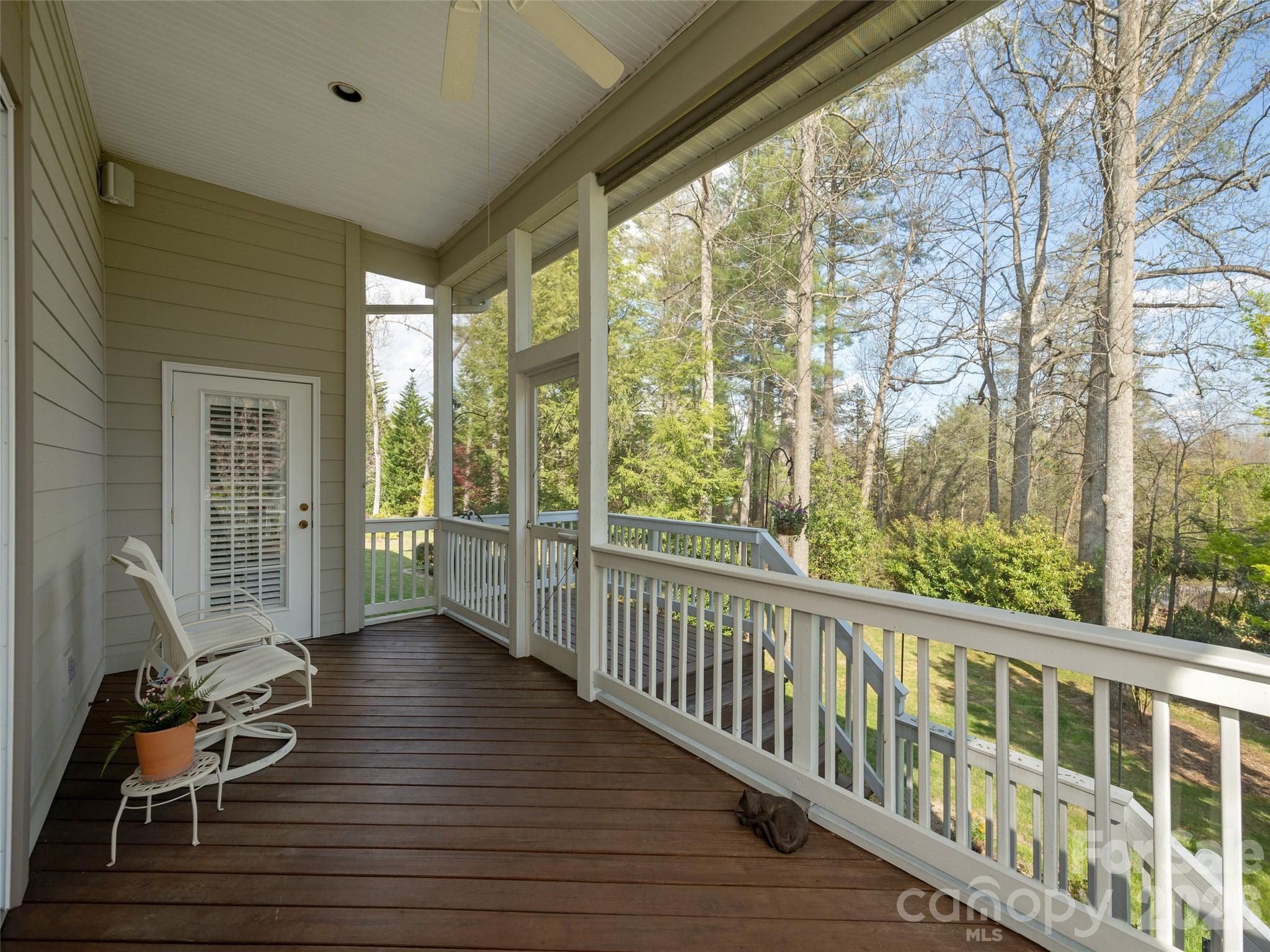 83 Towne Place Drive — Hendersonville