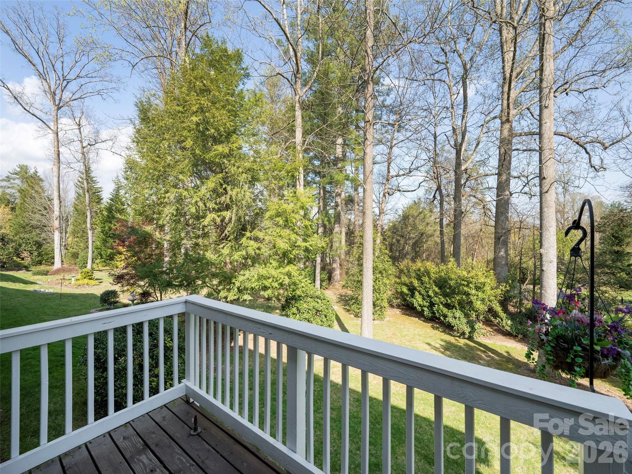 83 Towne Place Drive — Hendersonville