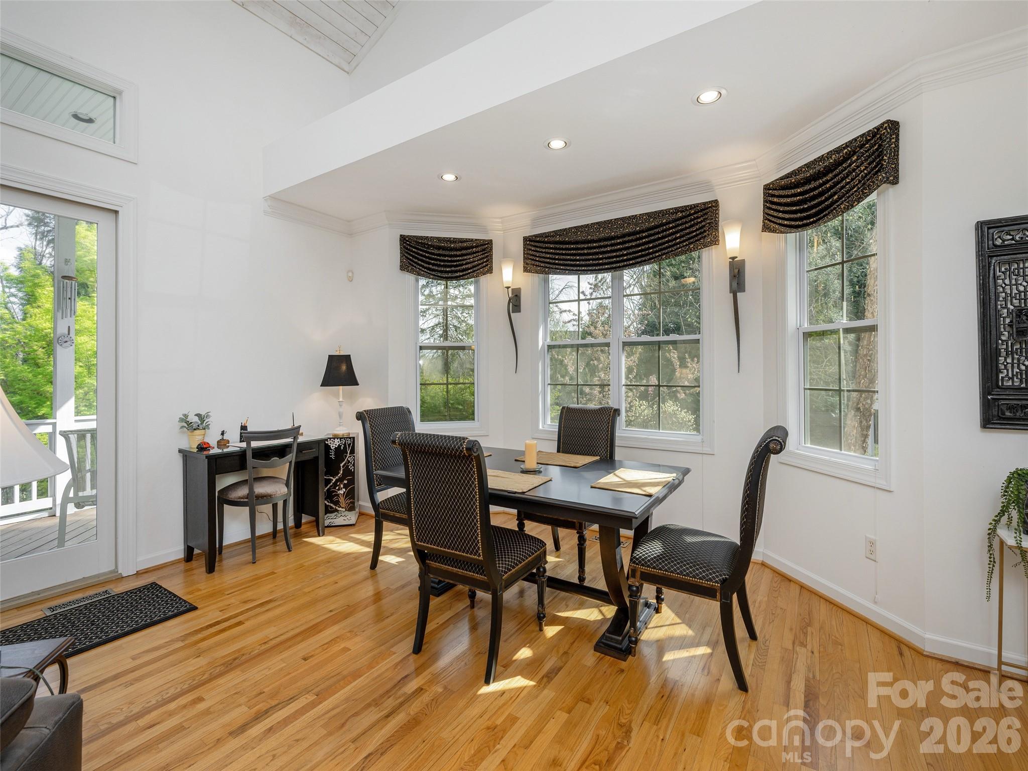 83 Towne Place Drive — Hendersonville
