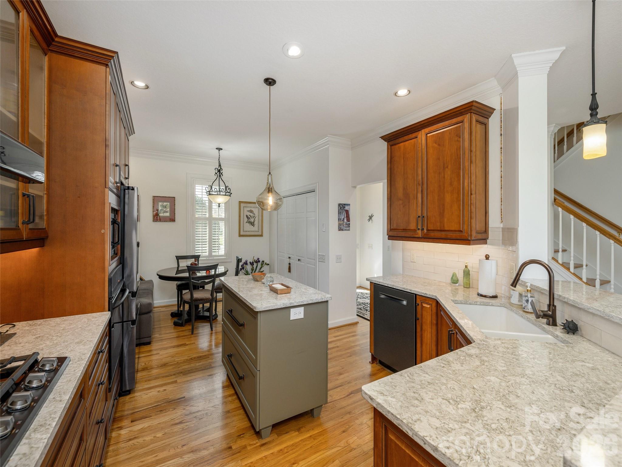 83 Towne Place Drive — Hendersonville