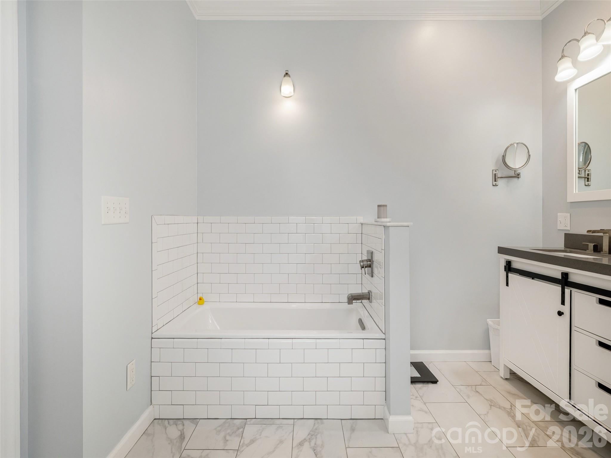 83 Towne Place Drive — Hendersonville