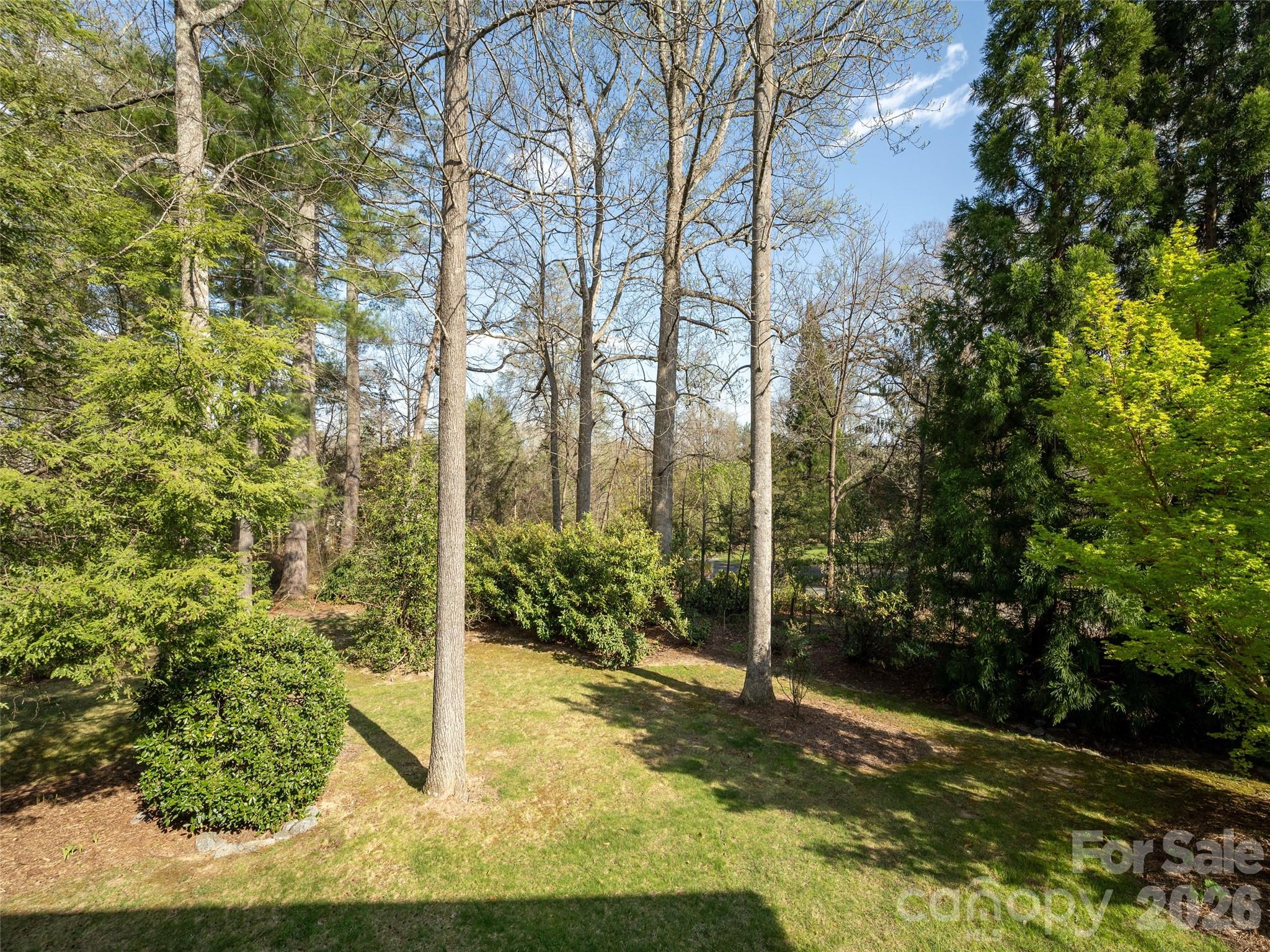 83 Towne Place Drive — Hendersonville