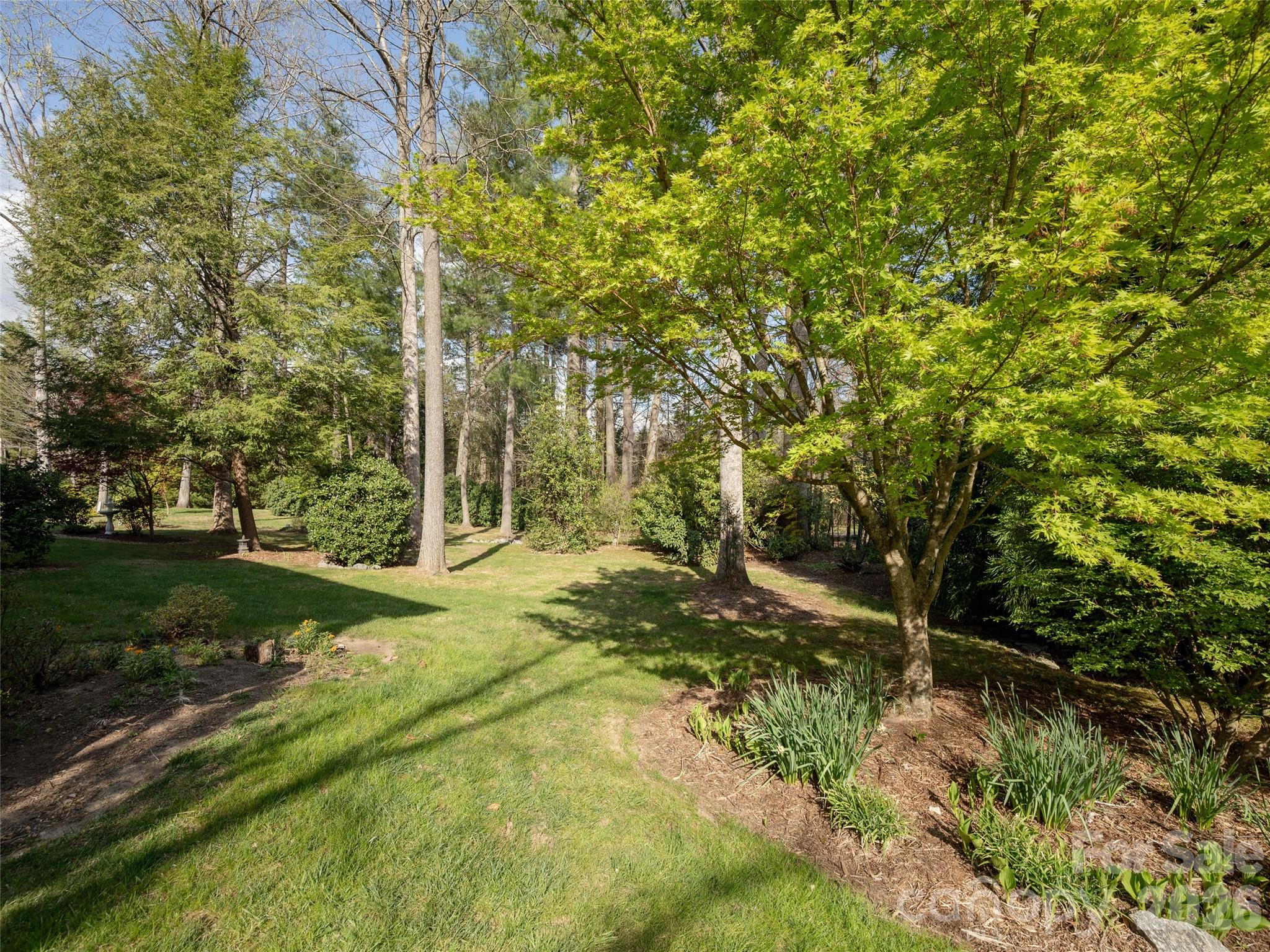 83 Towne Place Drive — Hendersonville