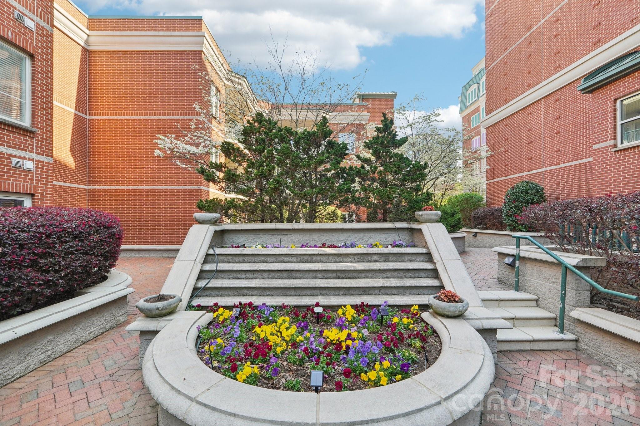 401 N Church Street #408 — Charlotte