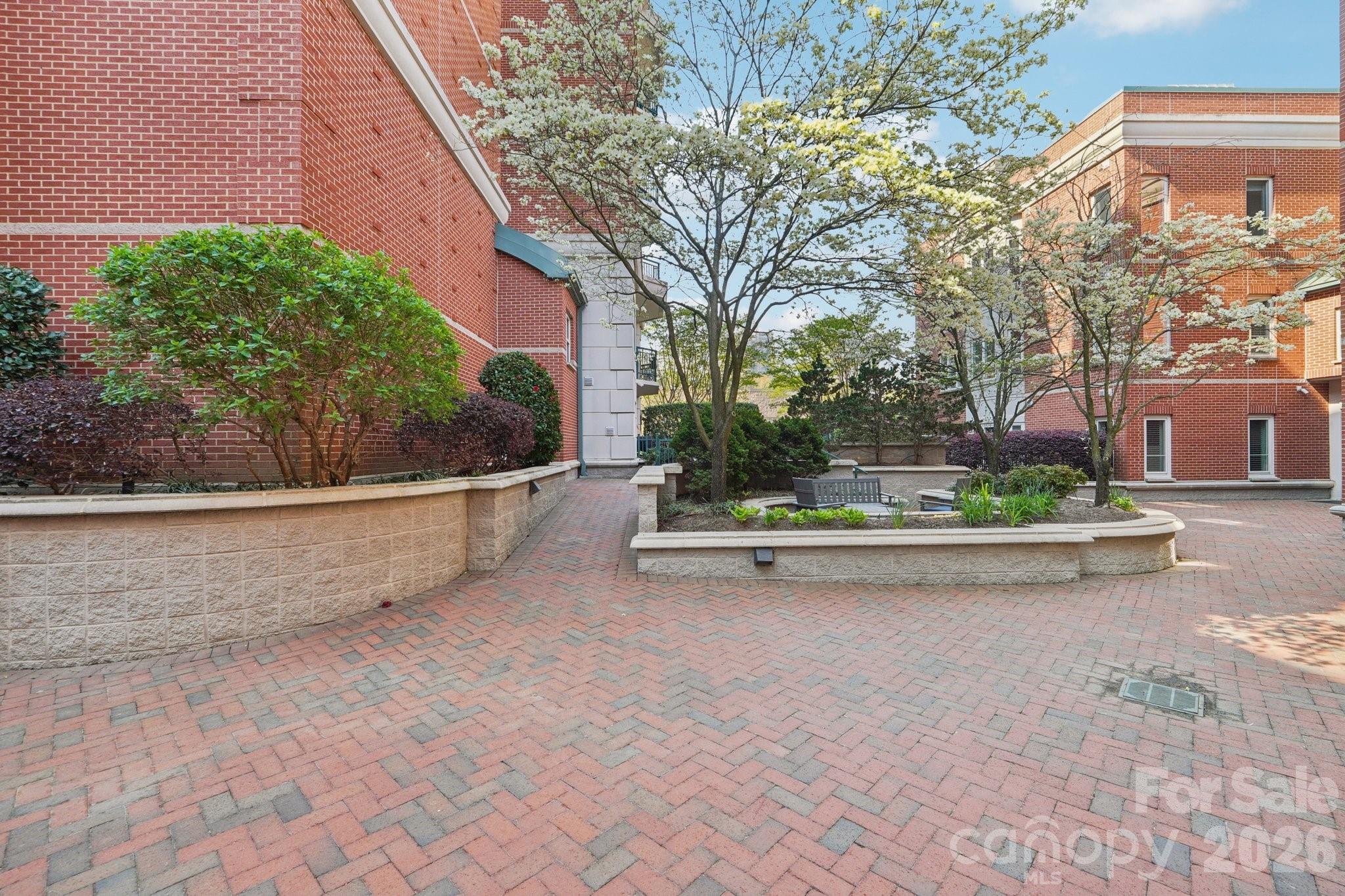 401 N Church Street #408 — Charlotte