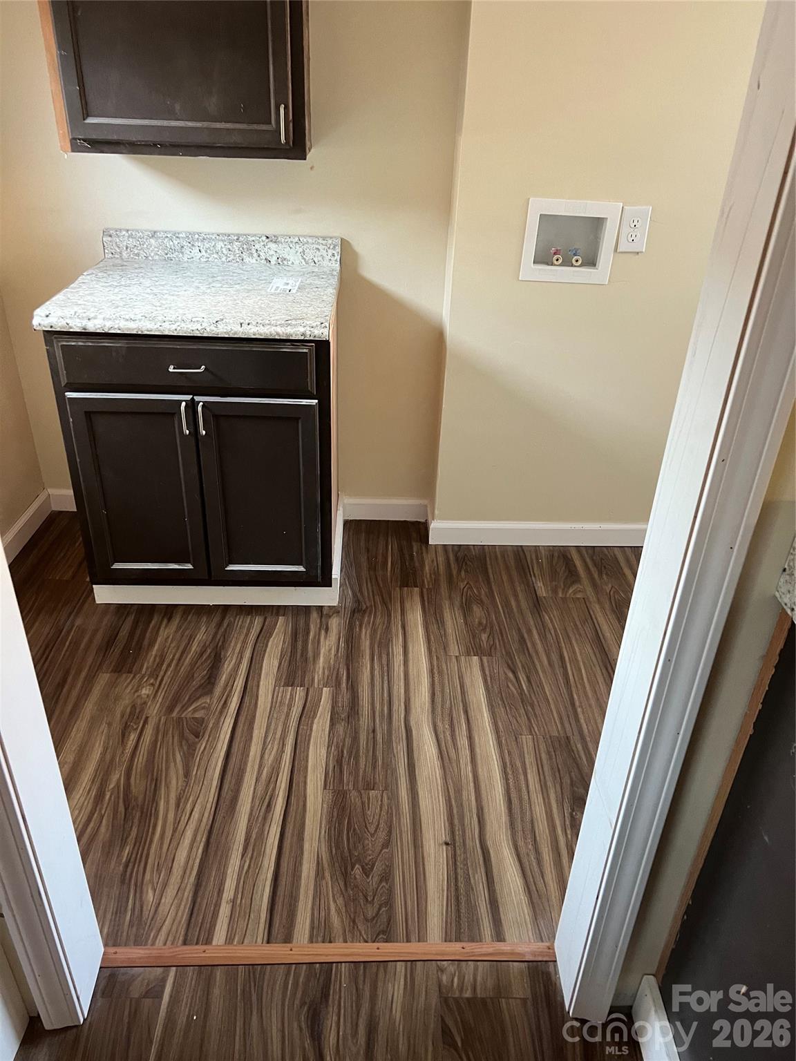 146 Underwood Road — Canton