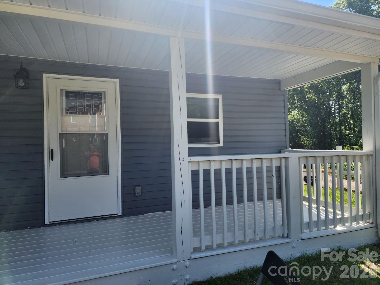 146 Underwood Road — Canton