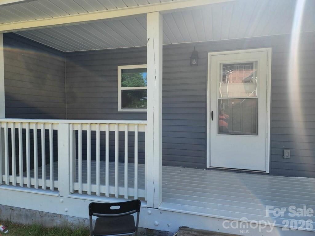 146 Underwood Road — Canton