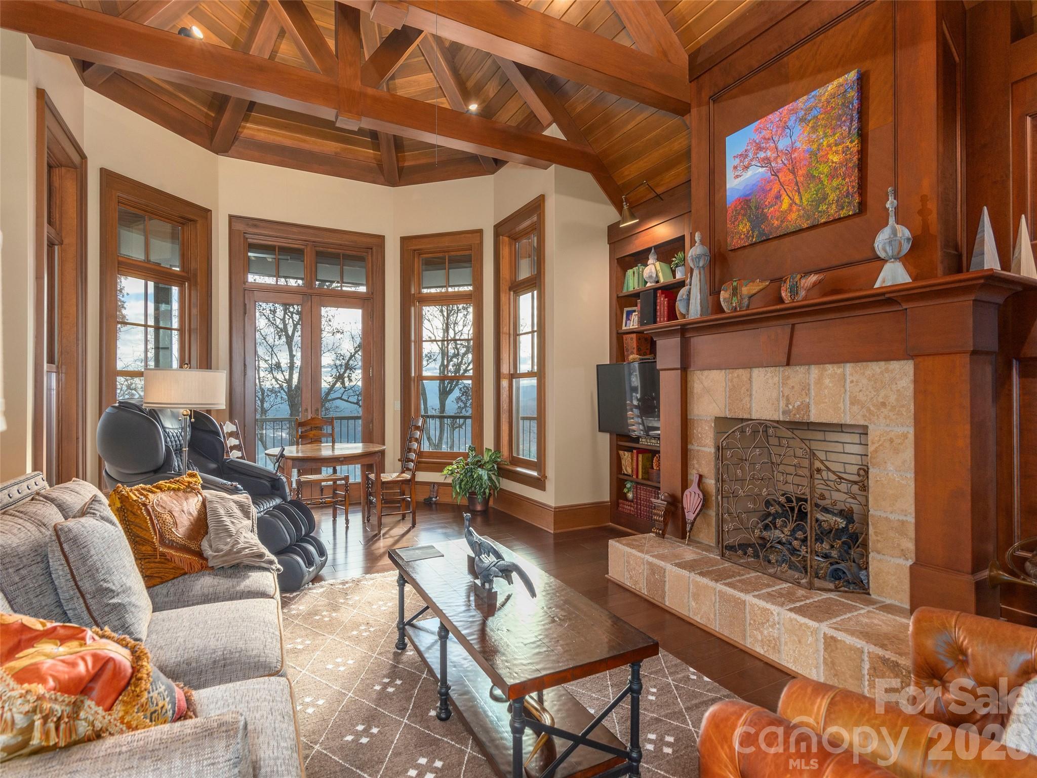 633 Altamont View — Asheville