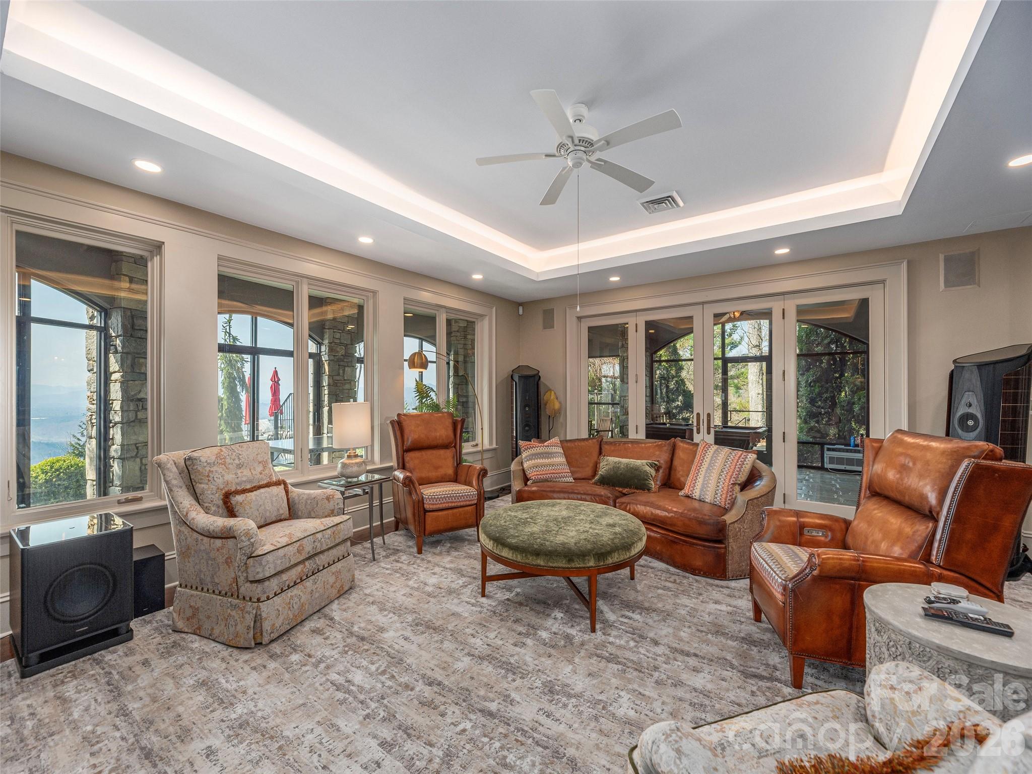 633 Altamont View — Asheville