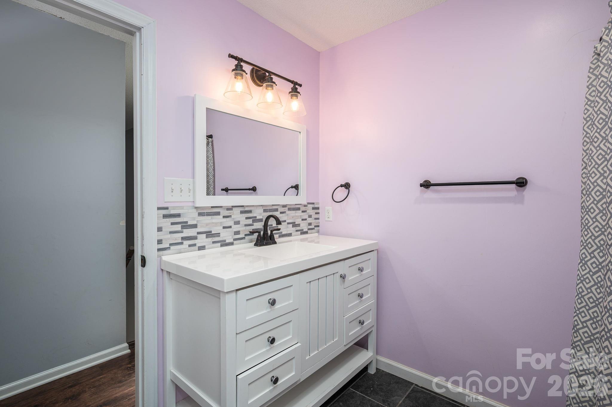 4703 N Nc 16 Business Highway — Denver