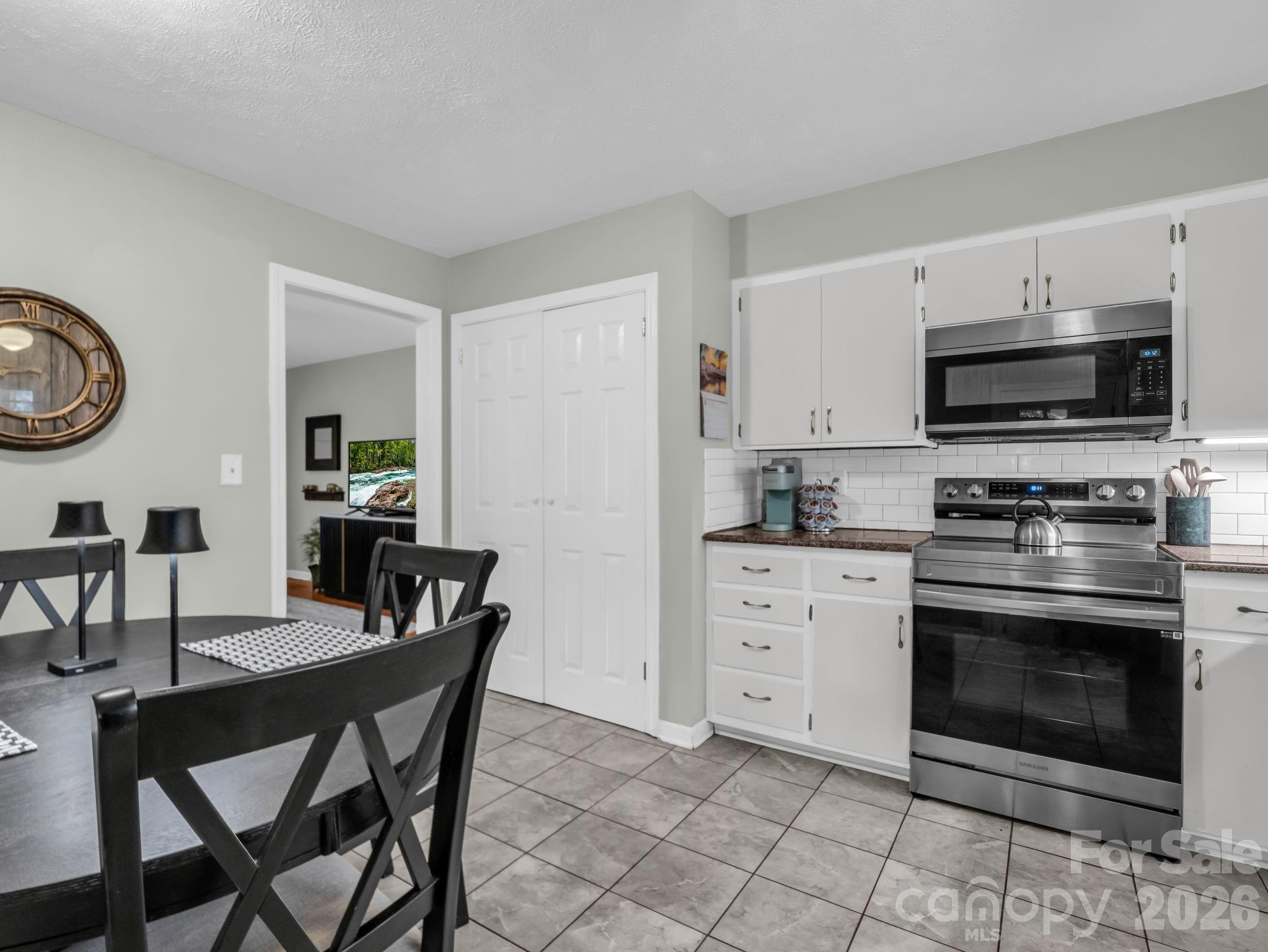 101 Boyd Drive #2A — Flat Rock