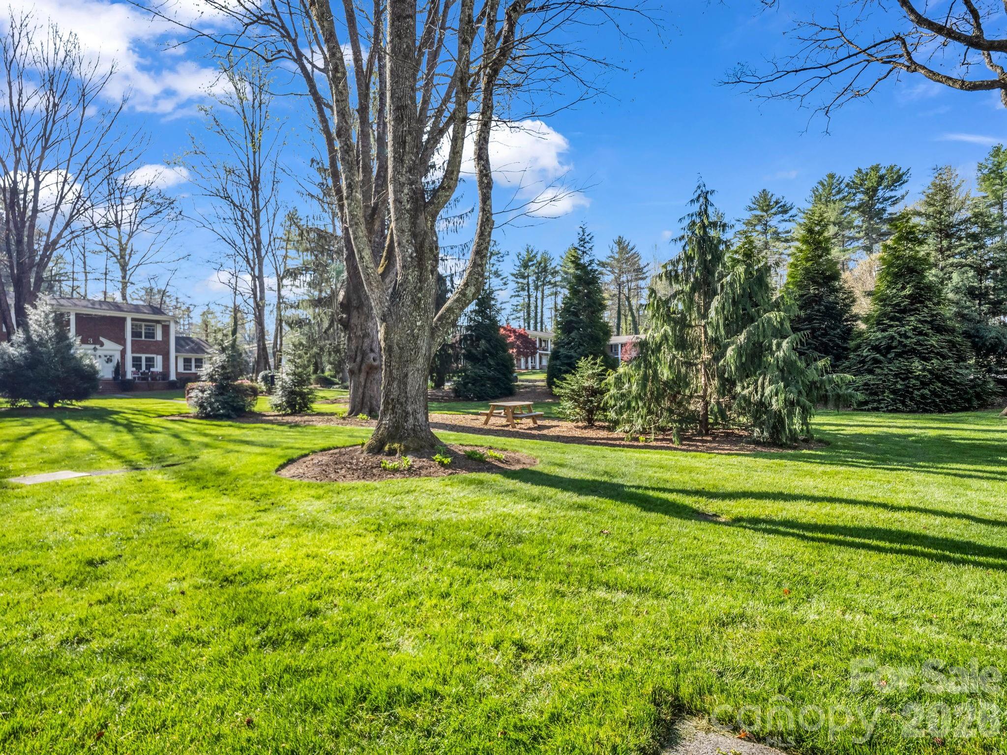 101 Boyd Drive #2A — Flat Rock