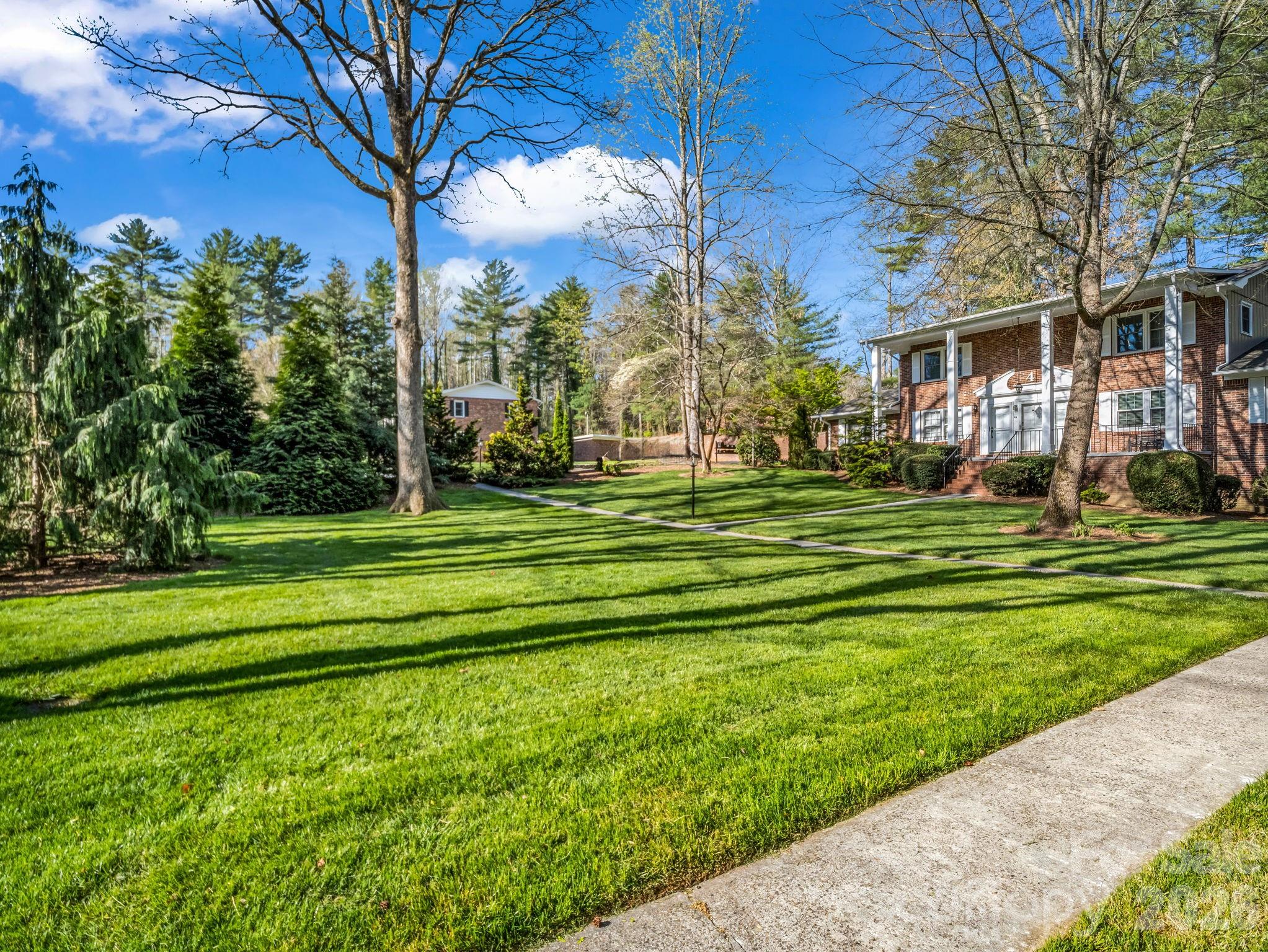 101 Boyd Drive #2A — Flat Rock