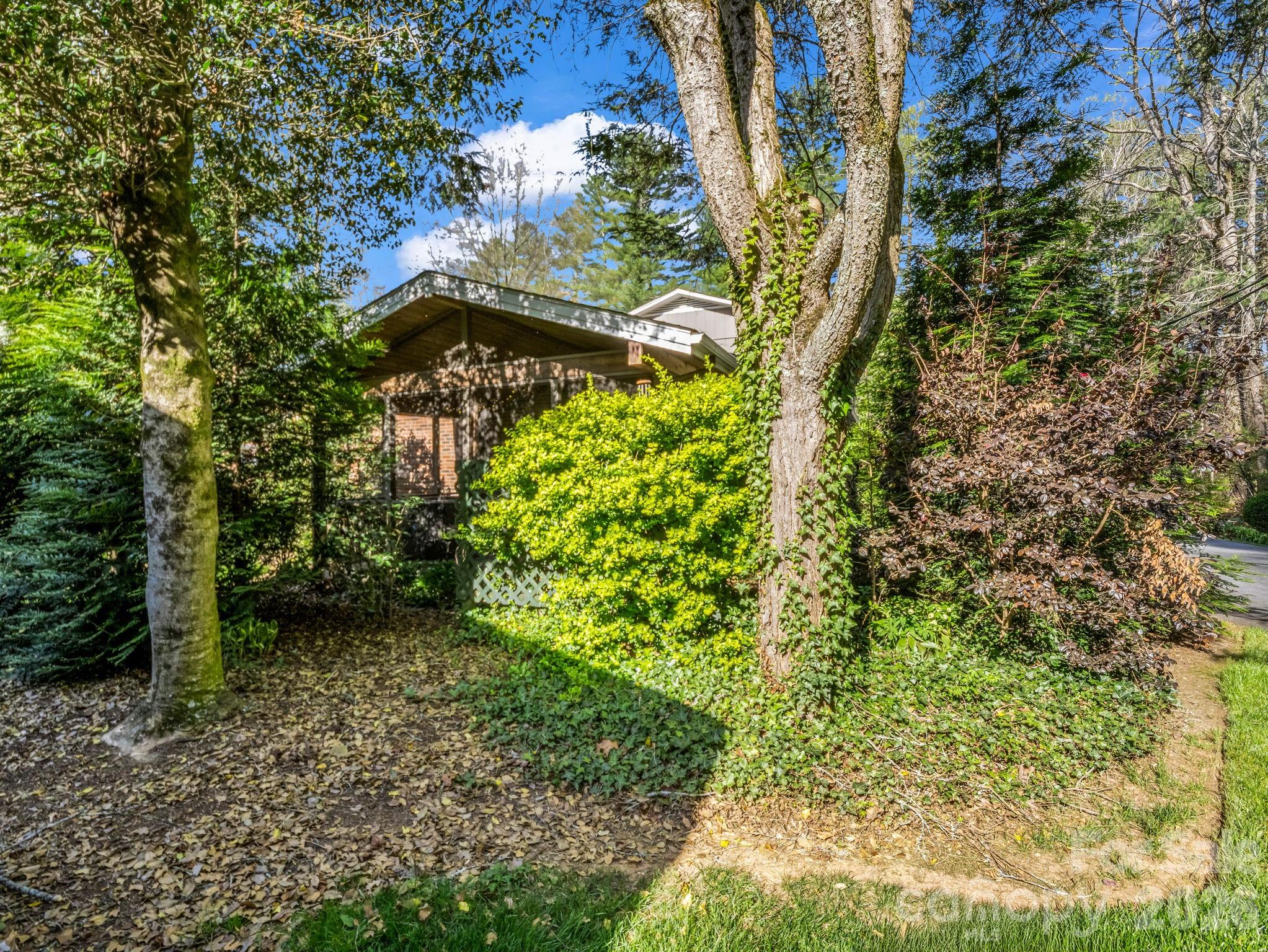 101 Boyd Drive #2A — Flat Rock