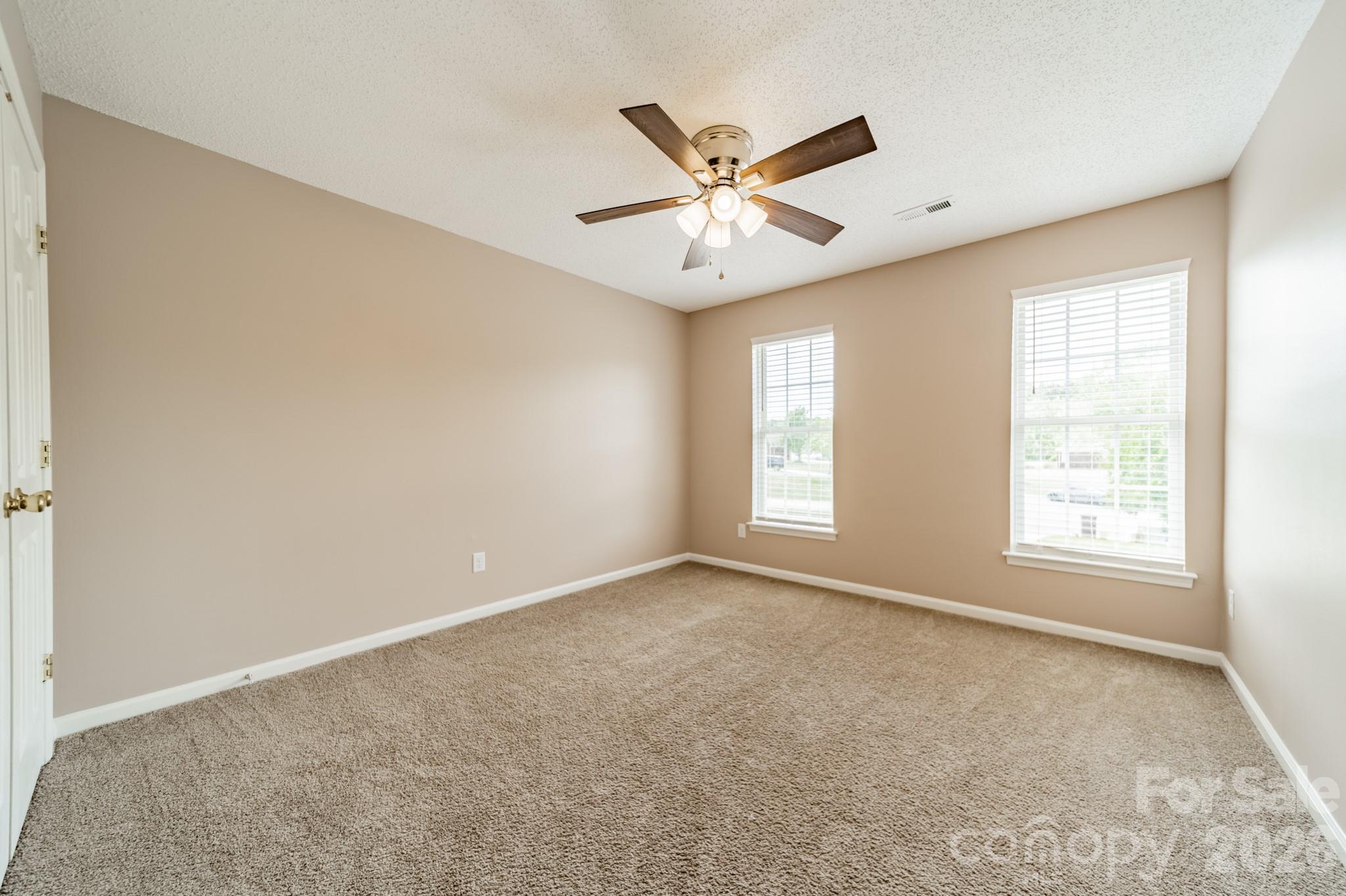 1401 Kent Court — Monroe