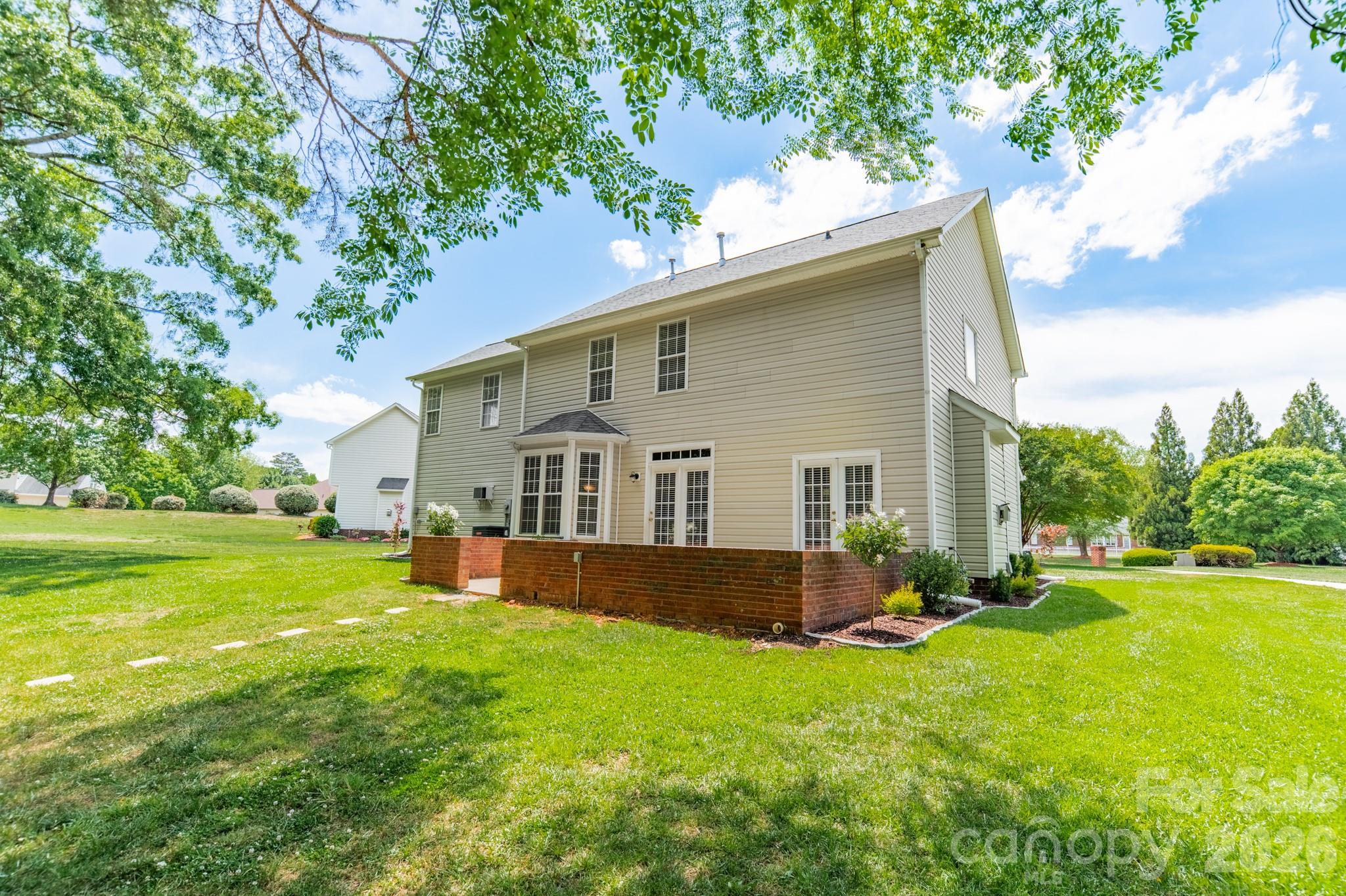 1401 Kent Court — Monroe