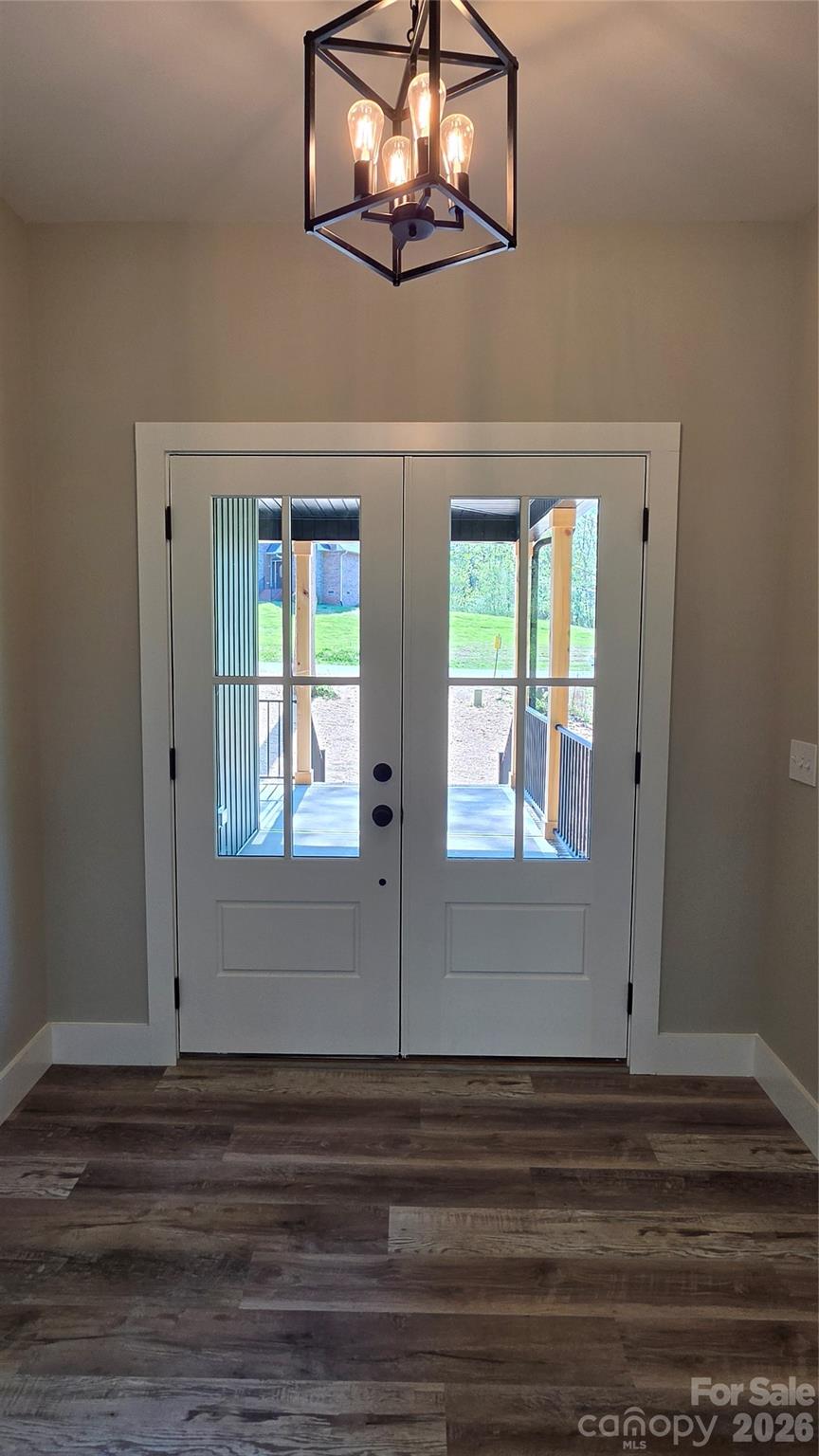 194 Donsdale Drive — Statesville