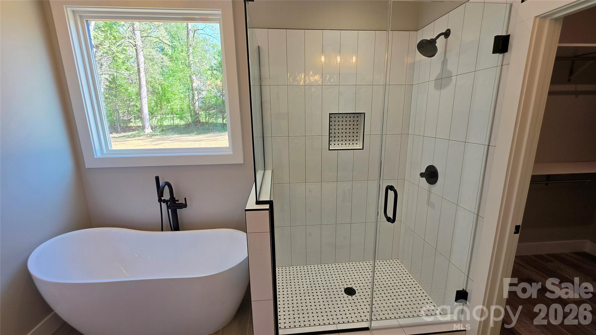 194 Donsdale Drive — Statesville