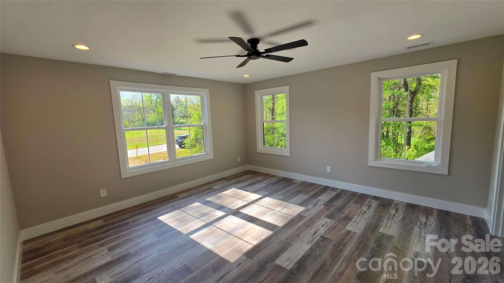 194 Donsdale Drive — Statesville