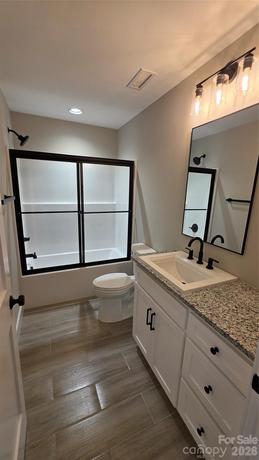 194 Donsdale Drive — Statesville