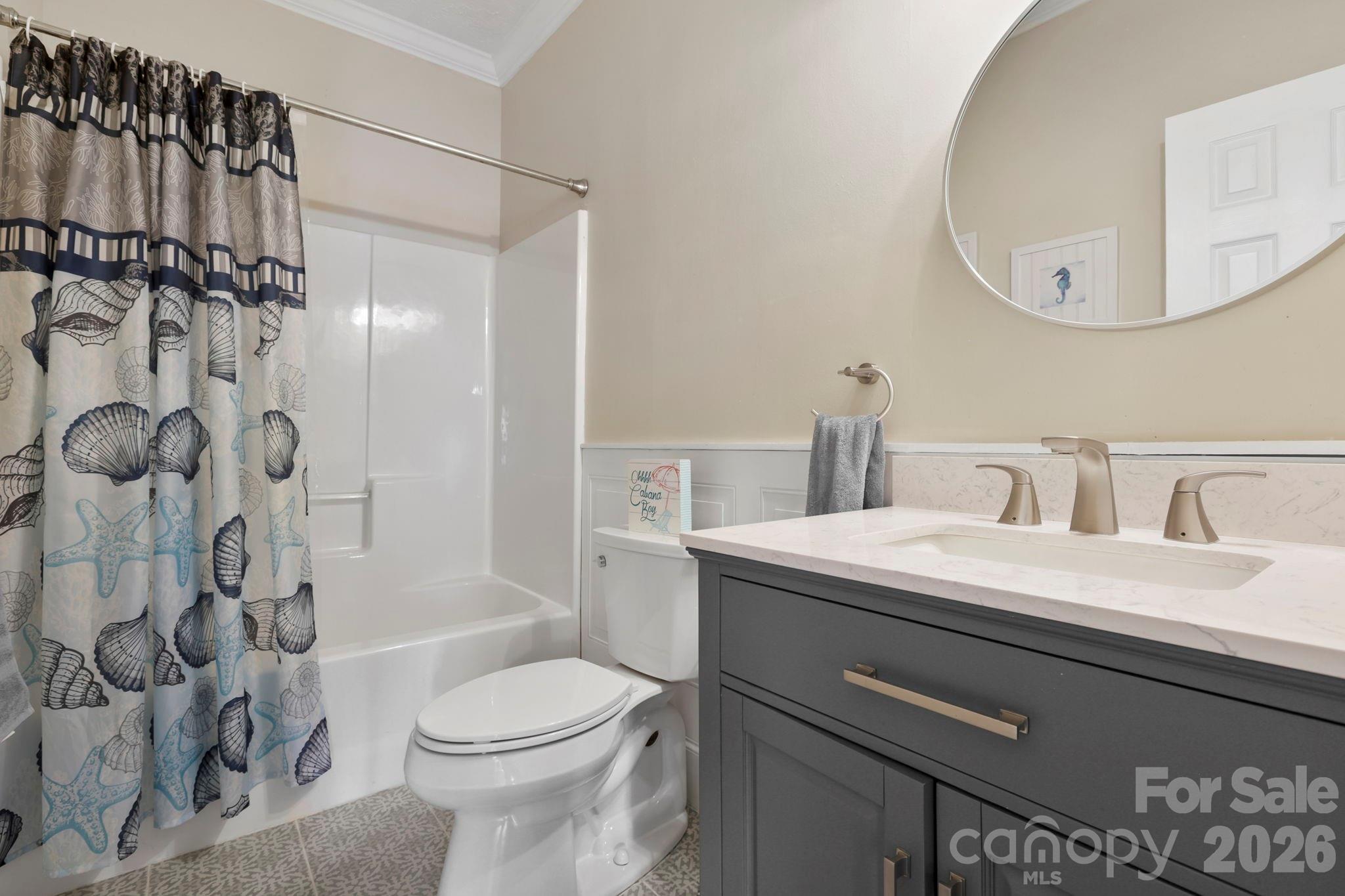 10 Eagle Drive — Hendersonville