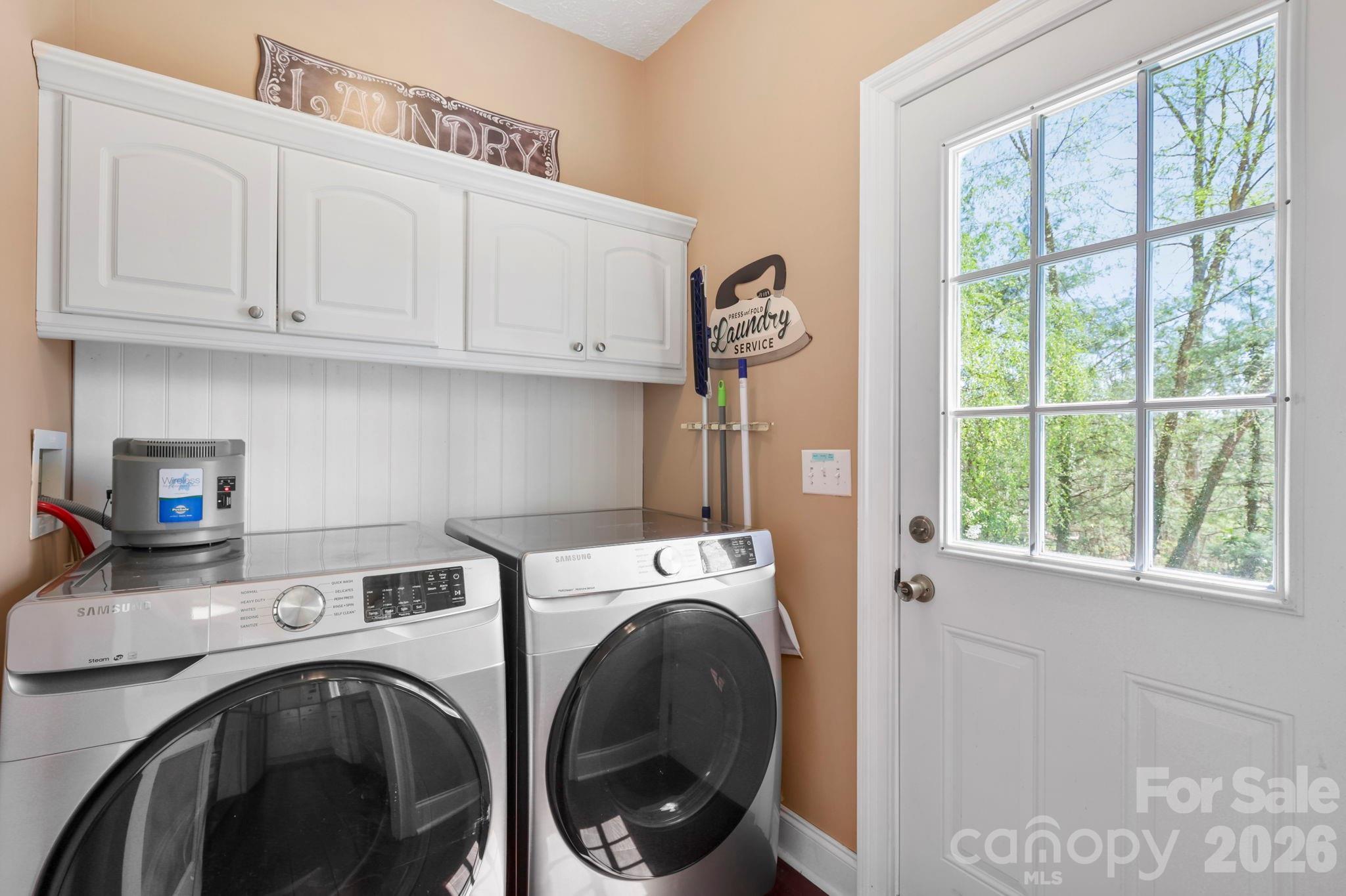 10 Eagle Drive — Hendersonville