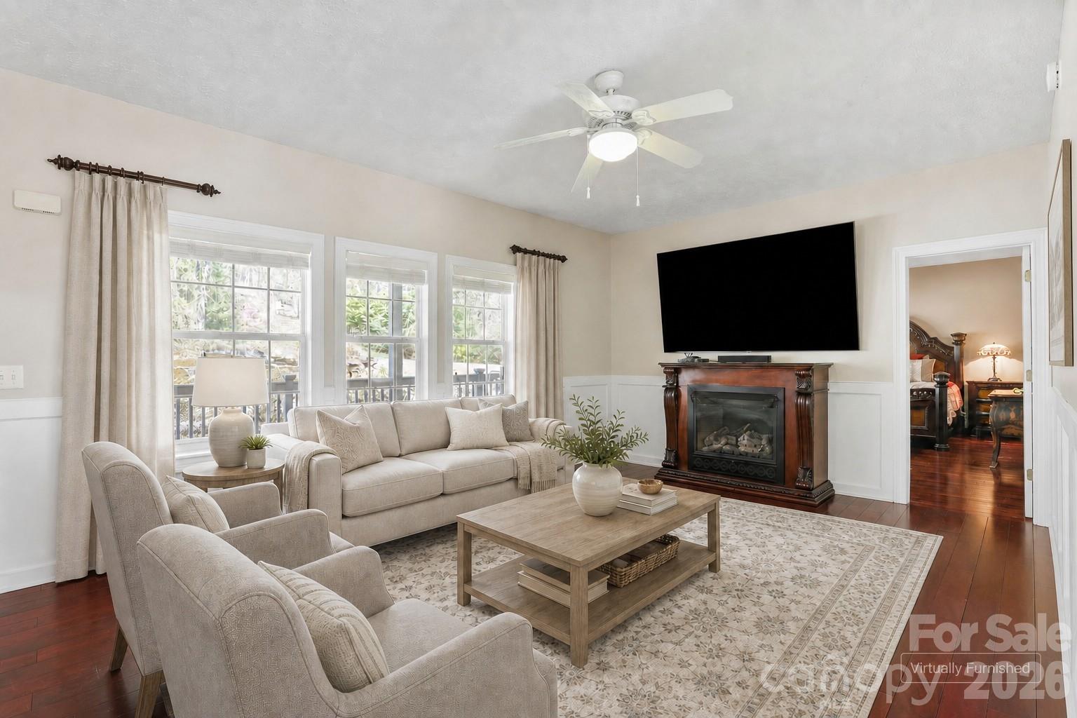 10 Eagle Drive — Hendersonville